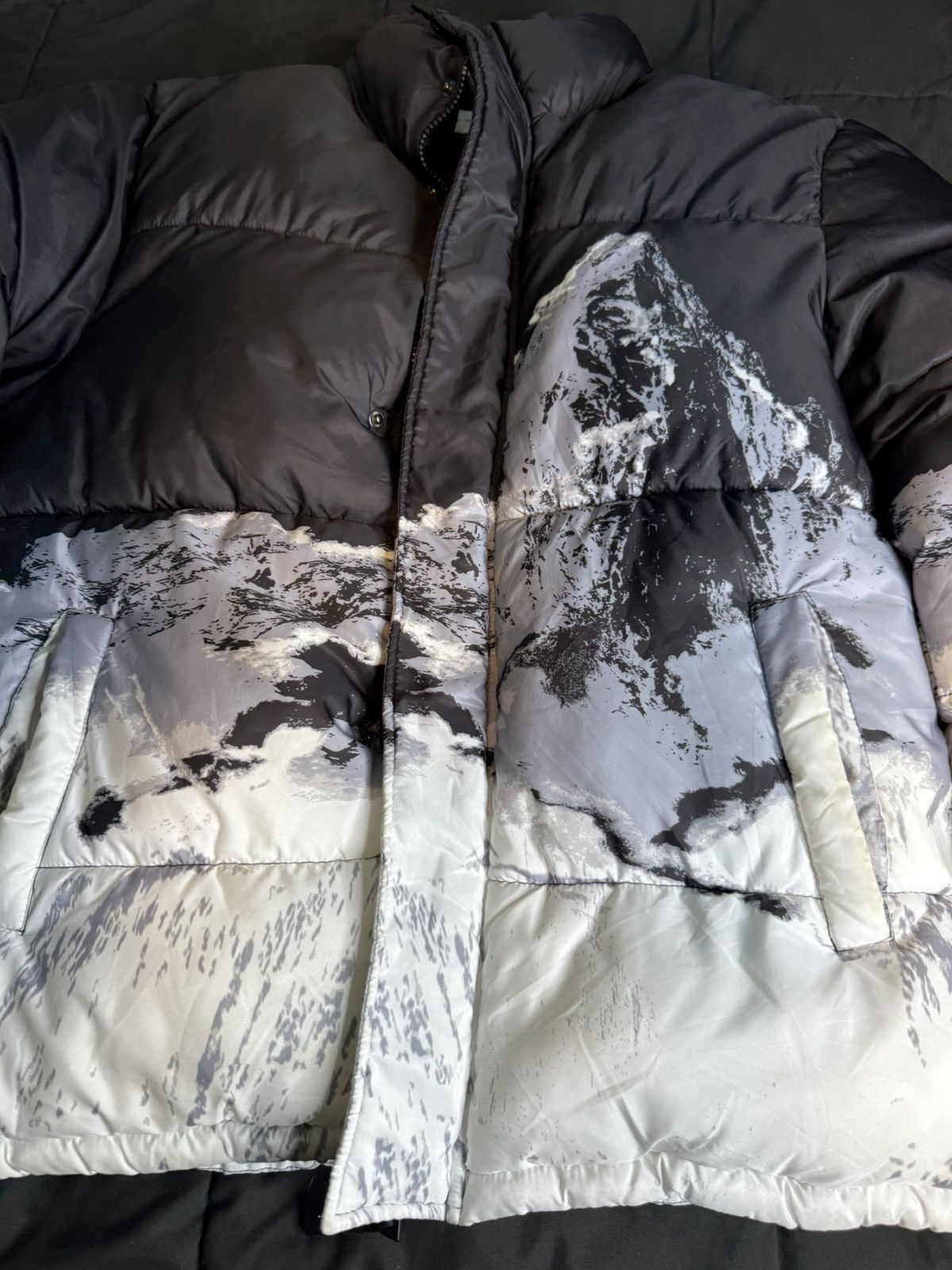 Topman TOPMAN Signature Puffer Jacket With Mountain Scene “Black” Size US L / EU 52-54 / 3 - 4 Thumbnail
