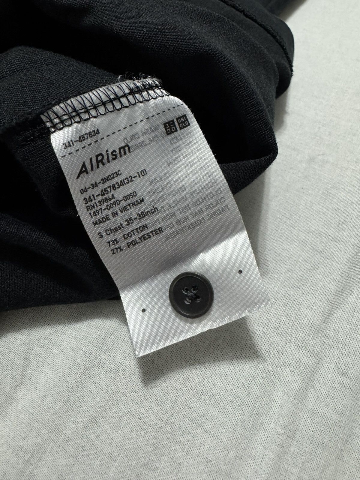 Uniqlo Uniqlo Black Shirt Size US S / EU 44-46 / 1 - 5 Thumbnail