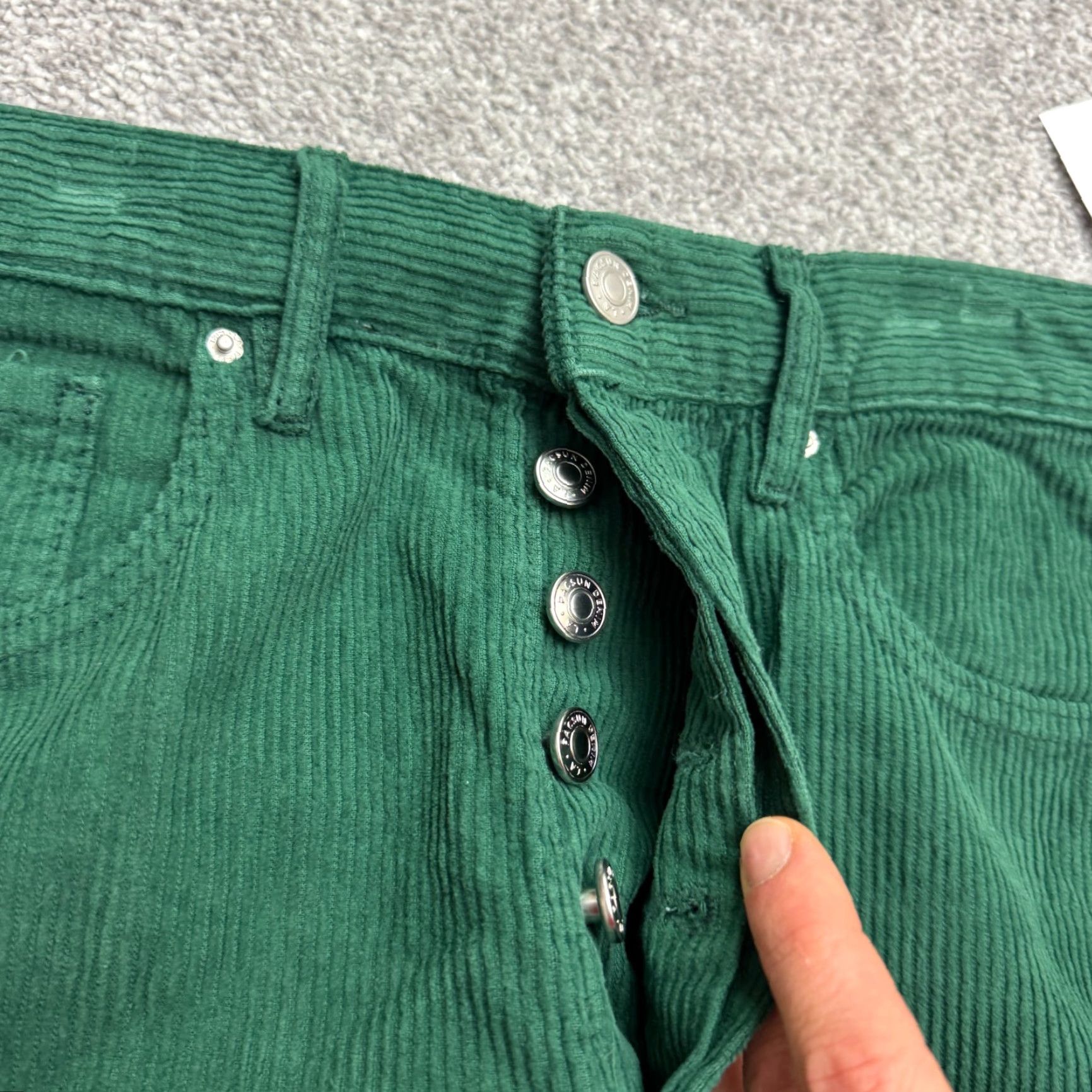 Pacsun PacSun Button Fly High Rise Corduroy Pants Womens 27 Green Straight NWT Casual Vintage 90s Style Womens Cardigan? Size 27" / US 4 / IT 40 - 5 Thumbnail