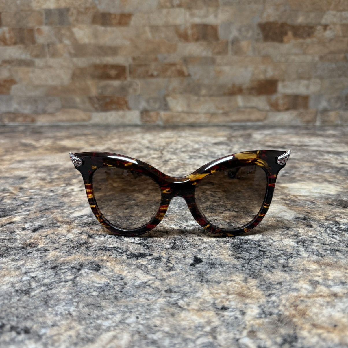 Vivienne Westwood Vivienne Westwood Cat Eye Tortoise Shell Sunglasses Size ONE SIZE - 2 Thumbnail