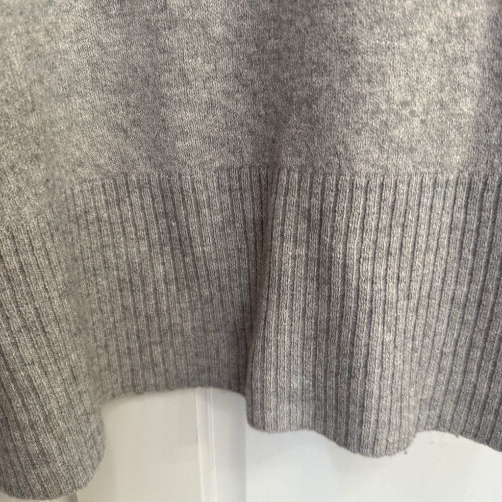 Uniqlo Women's Uniqlo Cardigan, Size L, Gray Size L / US 10 / IT 46 - 6 Thumbnail