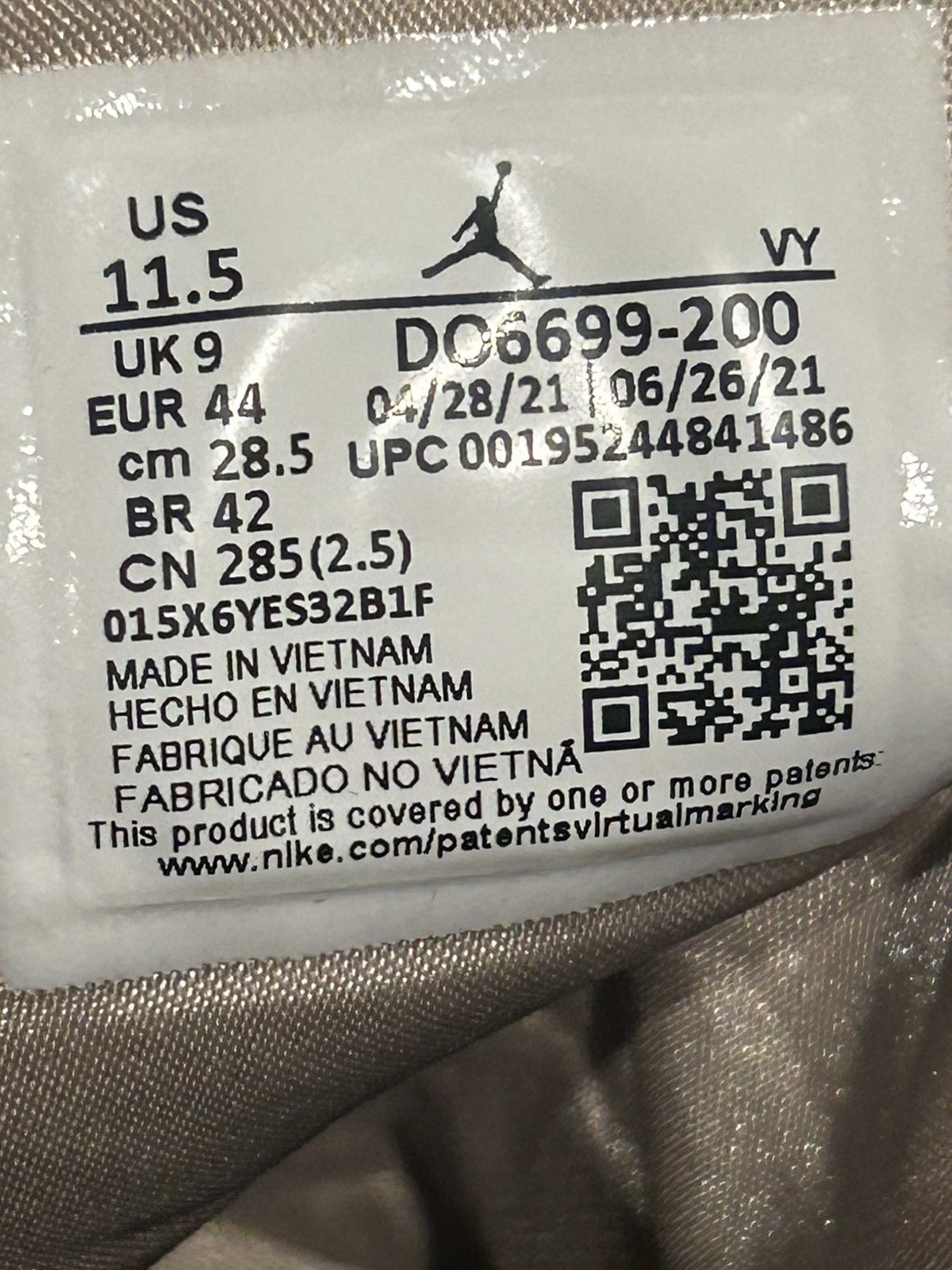 Nike Air Jordan 1 Mid SE Sneakers Size US 11.5 / EU 44-45 - 11 Thumbnail