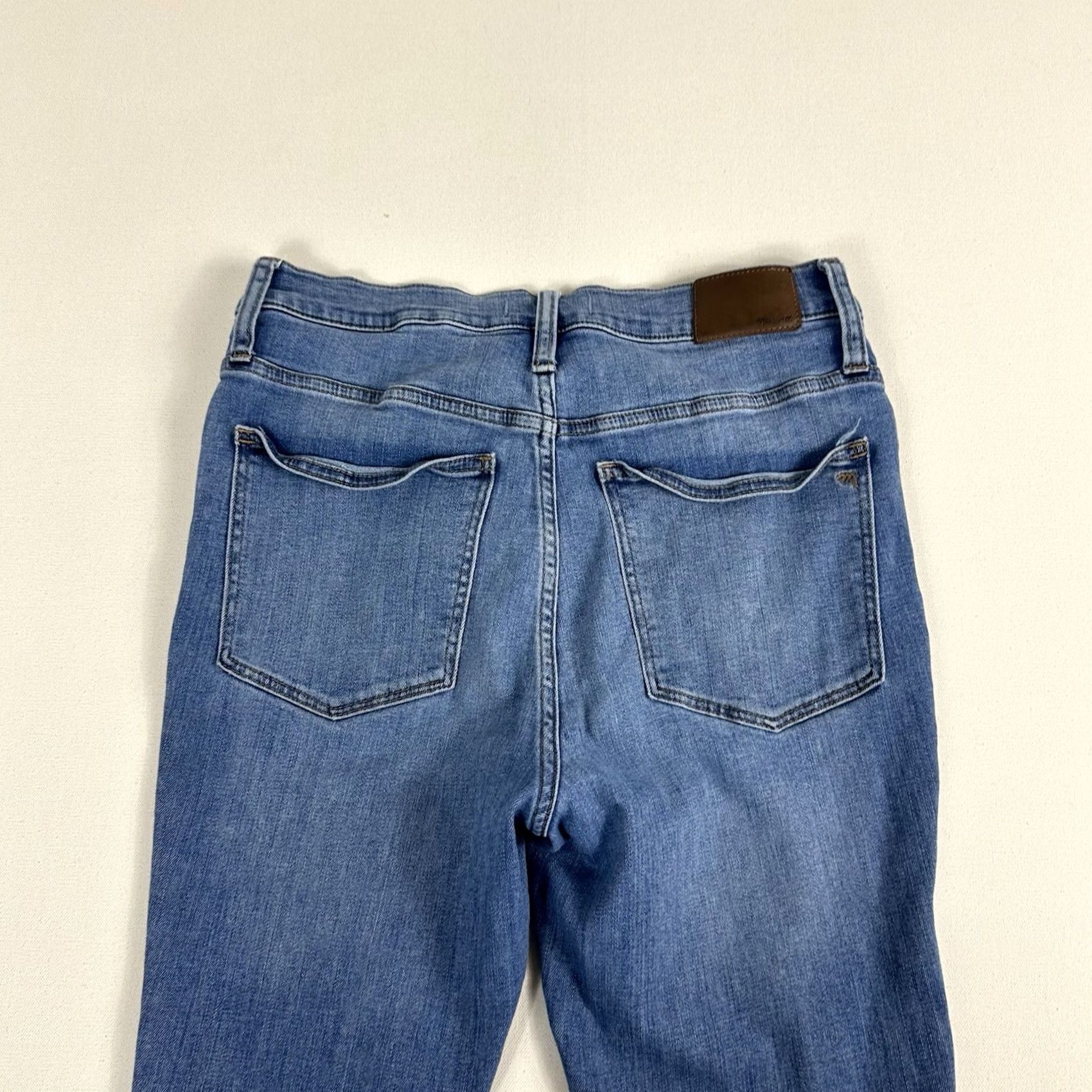 Madewell Madewell 9 Inch Mid Rise Skinny Jeans Stretch Denim Medium Blue Fairside Wash 30x27 Jeans Women Regular 5-Pocket Zip Fly Belt Loops Whiskering Fading Size 30" / US 8 / IT 44 - 4 Thumbnail