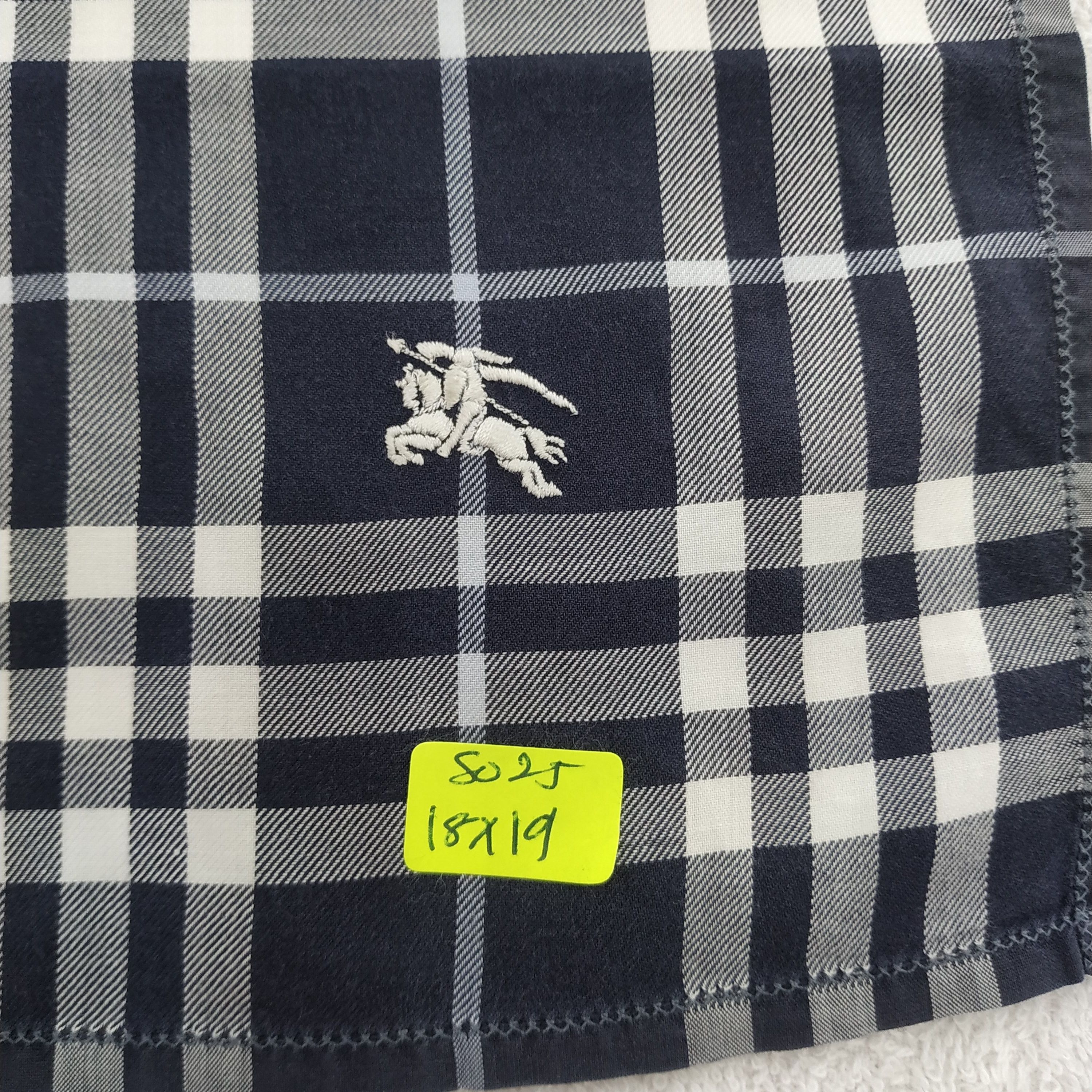Burberry × Vintage Burberry Bandana / Handkerchief / Neckerchief - S025 Size ONE SIZE - 5 Thumbnail