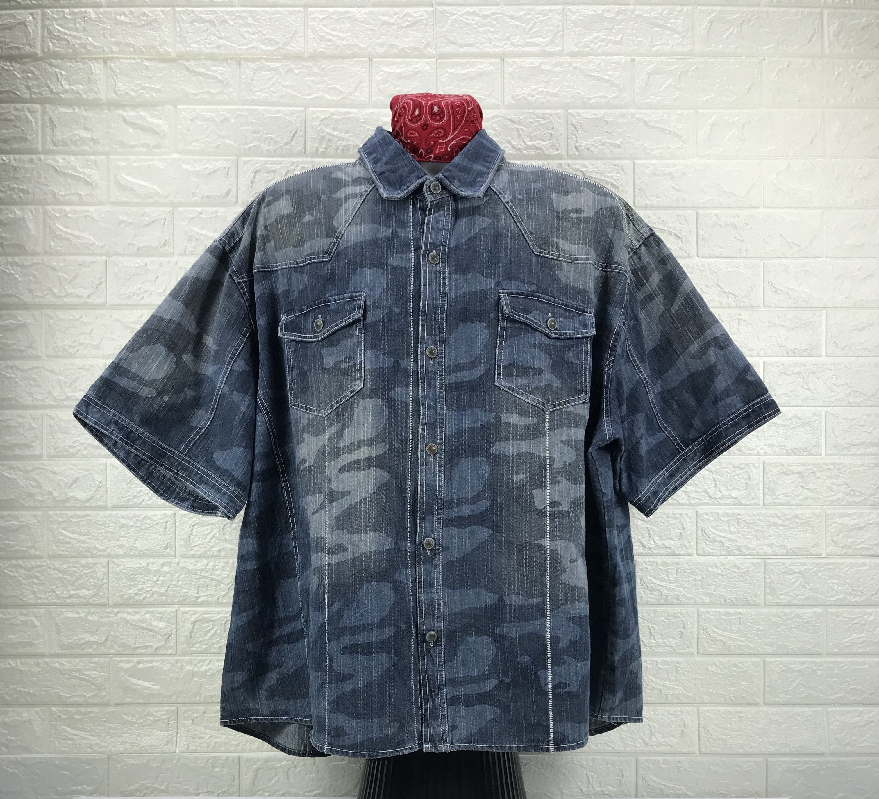 In The Attic Vintage In The Attic Camo Jeans Button Ups Baggy Shirt Size US XXL / EU 58 / 5 - 3 Thumbnail