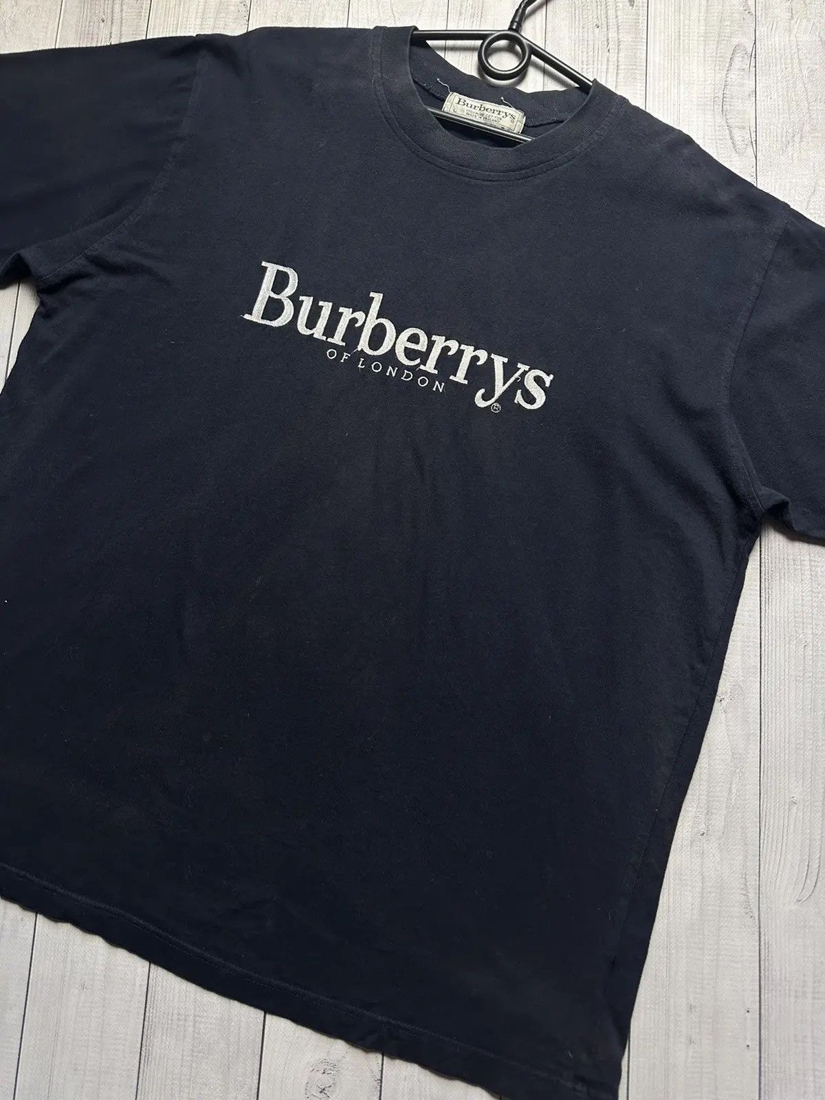 Burberry Vintage Burberrys logo tee size L distressed Size US L / EU 52-54 / 3 - 3 Thumbnail