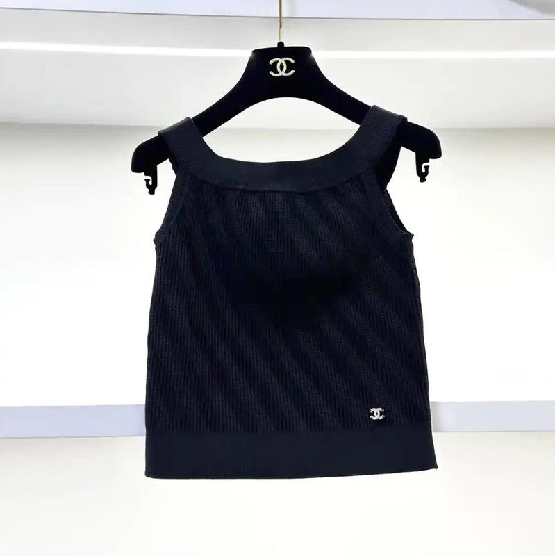Chanel Chanel Black Silk Off-Shoulder Knit T-Shirt 0089 Size M / US 6-8 / IT 42-44 - 1 Thumbnail