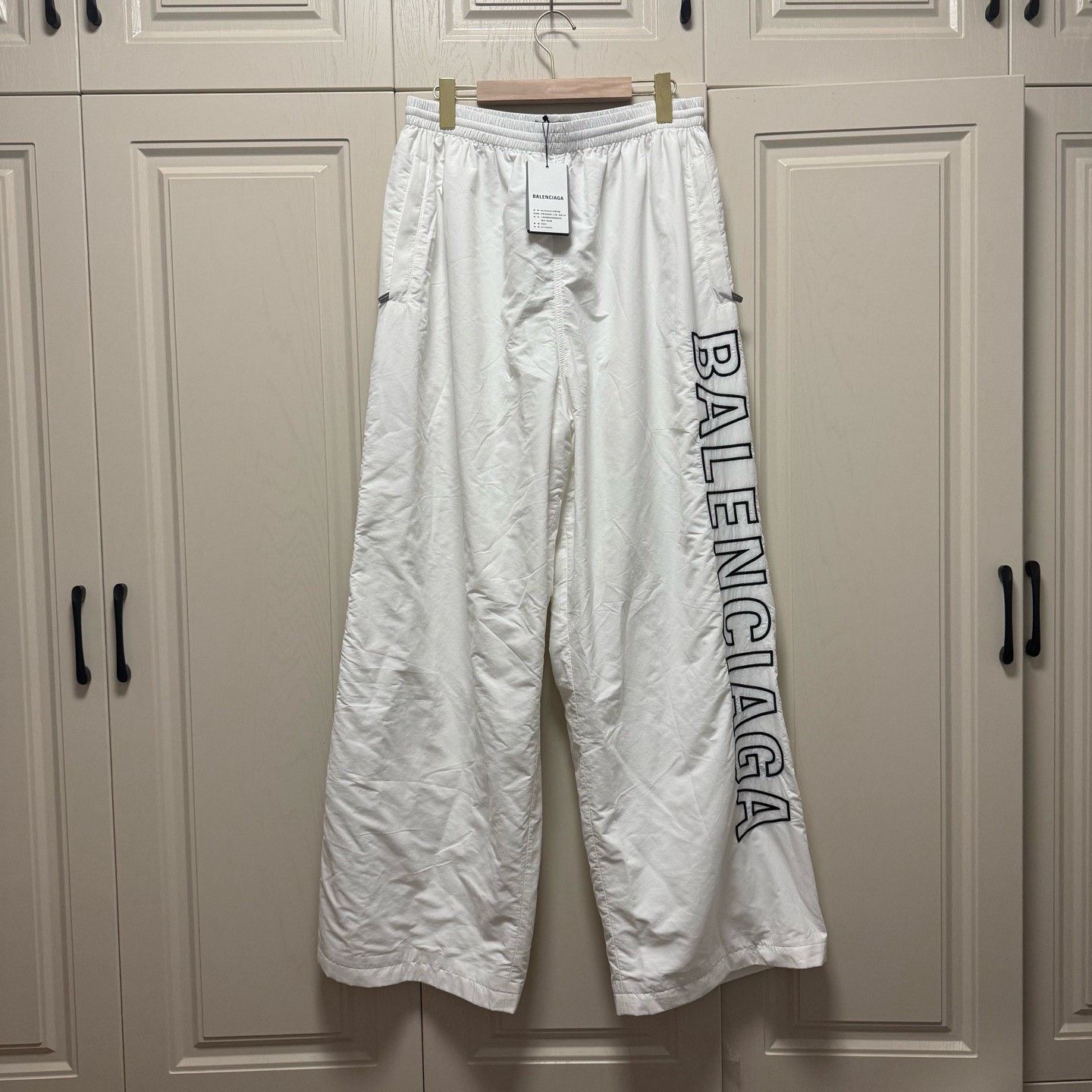 Balenciaga Balenciaga White Big Logo Nylon Track Pants Size US 34 / EU 50 - 1 Thumbnail