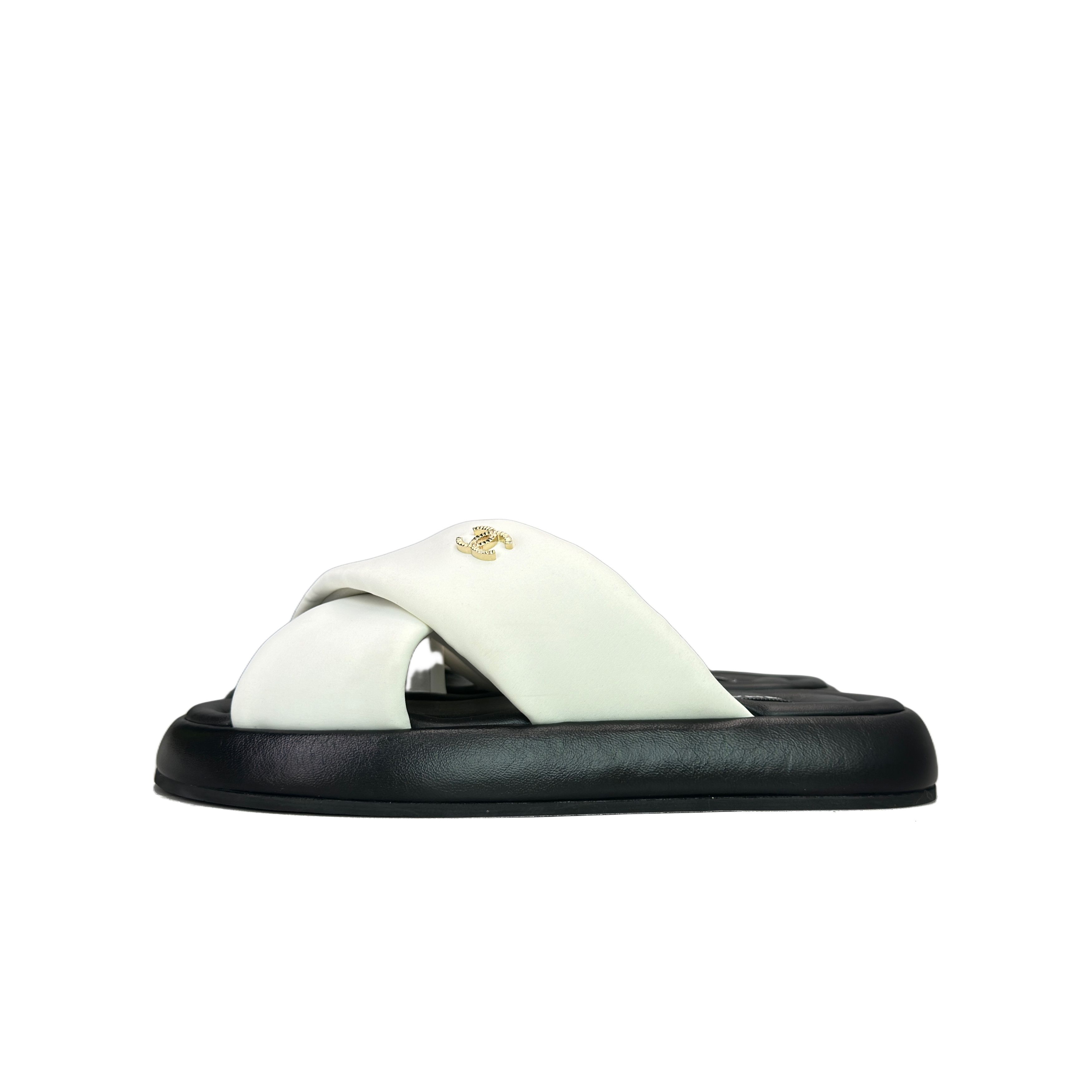 Chanel Chanel CC Logo Crossover Sandals Size 36 Size US 6 / IT 36 - 1 Thumbnail