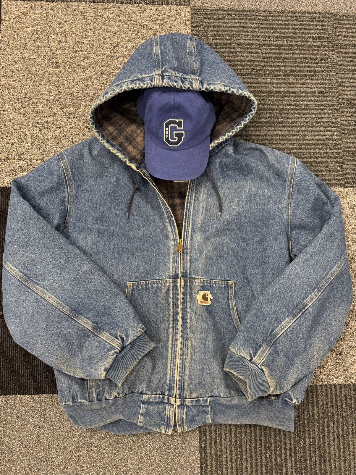Carhartt Active Jacket J139 DST usa vintage og is available for