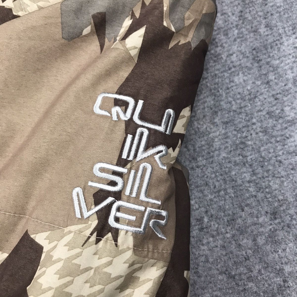 Quiksilver QUIKSILVER CAMO PUFFER ZIPPIER JACKET Size US M / EU 48-50 / 2 - 14 Thumbnail