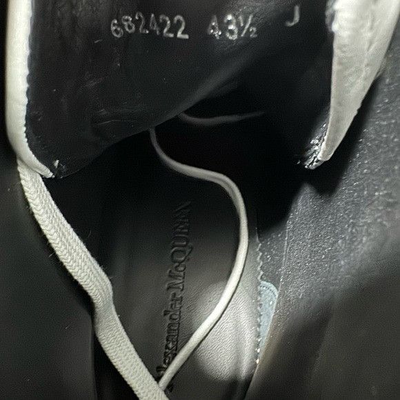 Alexander McQueen Alexander McQueen Tread Slick Graffiti Leather Boots White B Size US 10.5 / EU 43-44 - 5 Thumbnail