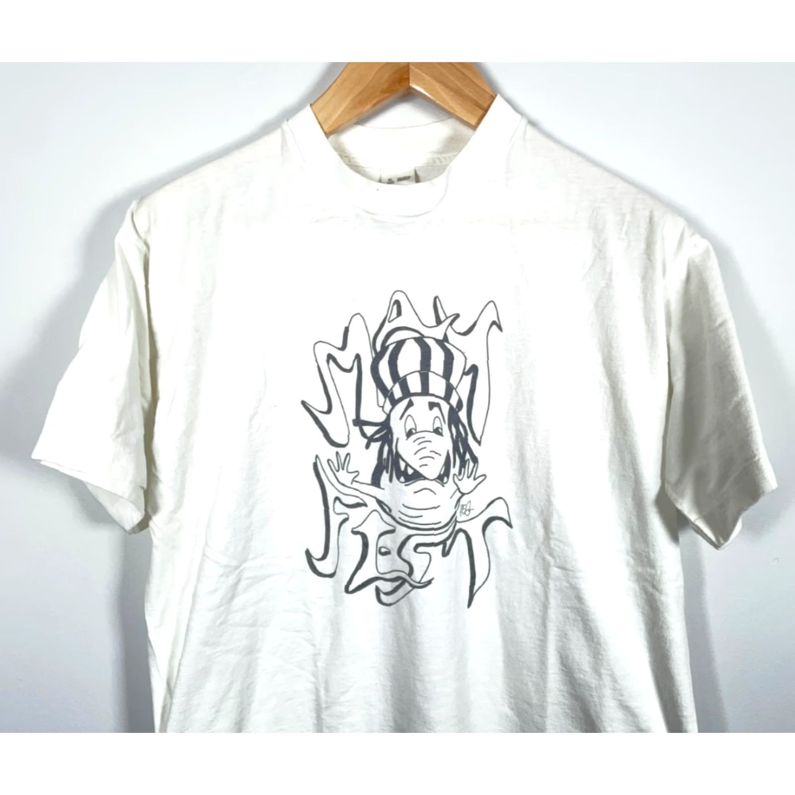 Fruit Of The Loom VINTAGE Mayfest T-Shirt Men Adult Large White 90s Hippie Boho Fruit of the Loom Graphic Print Crew Neck Short Sleeve Single Stitch 100% Cotton Size US L / EU 52-54 / 3 - 4 Thumbnail