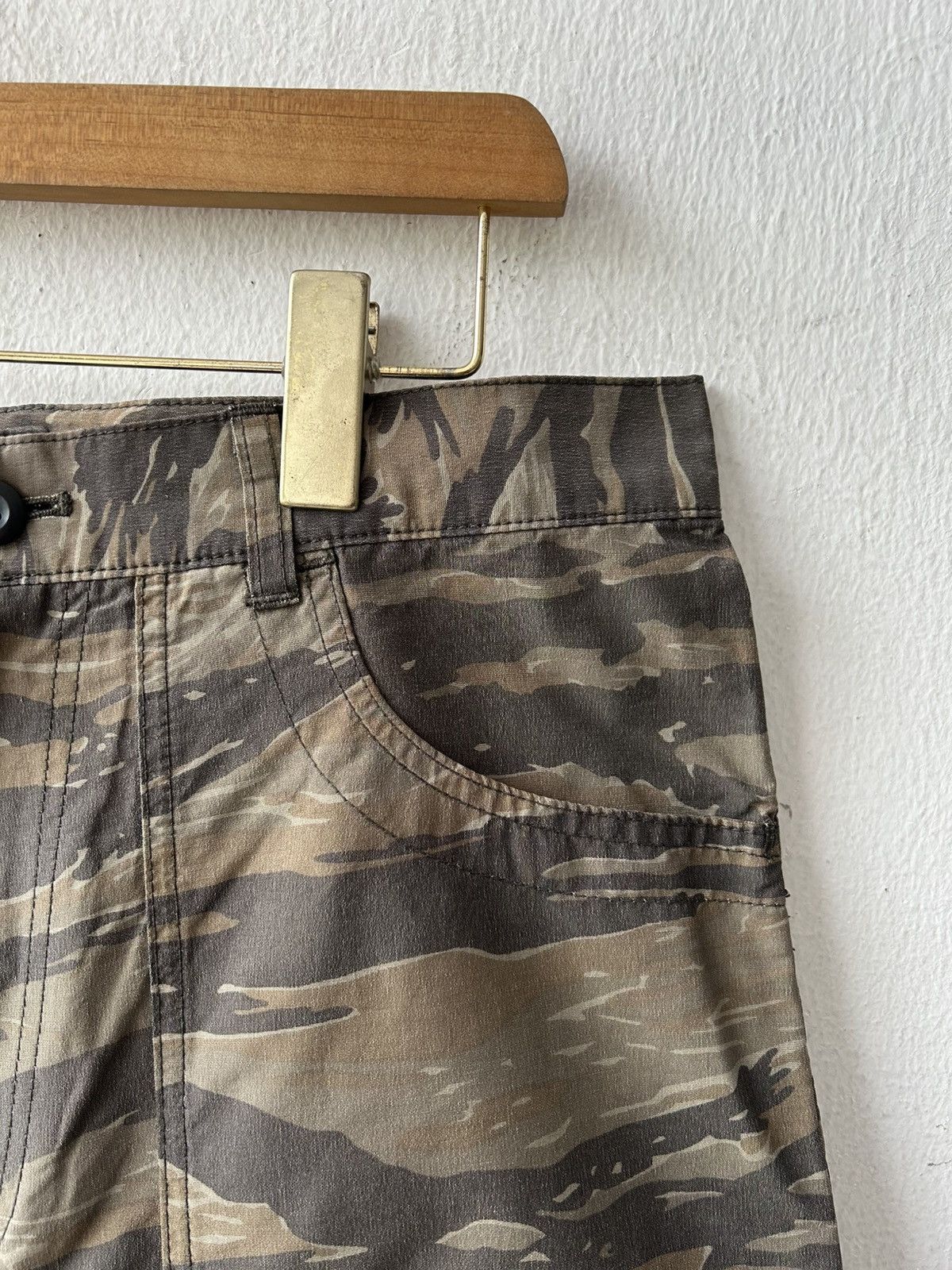 Hysteric Glamour Hysteric Glamour Tiger Camo Pants Size US 32 / EU 48 - 12 Thumbnail