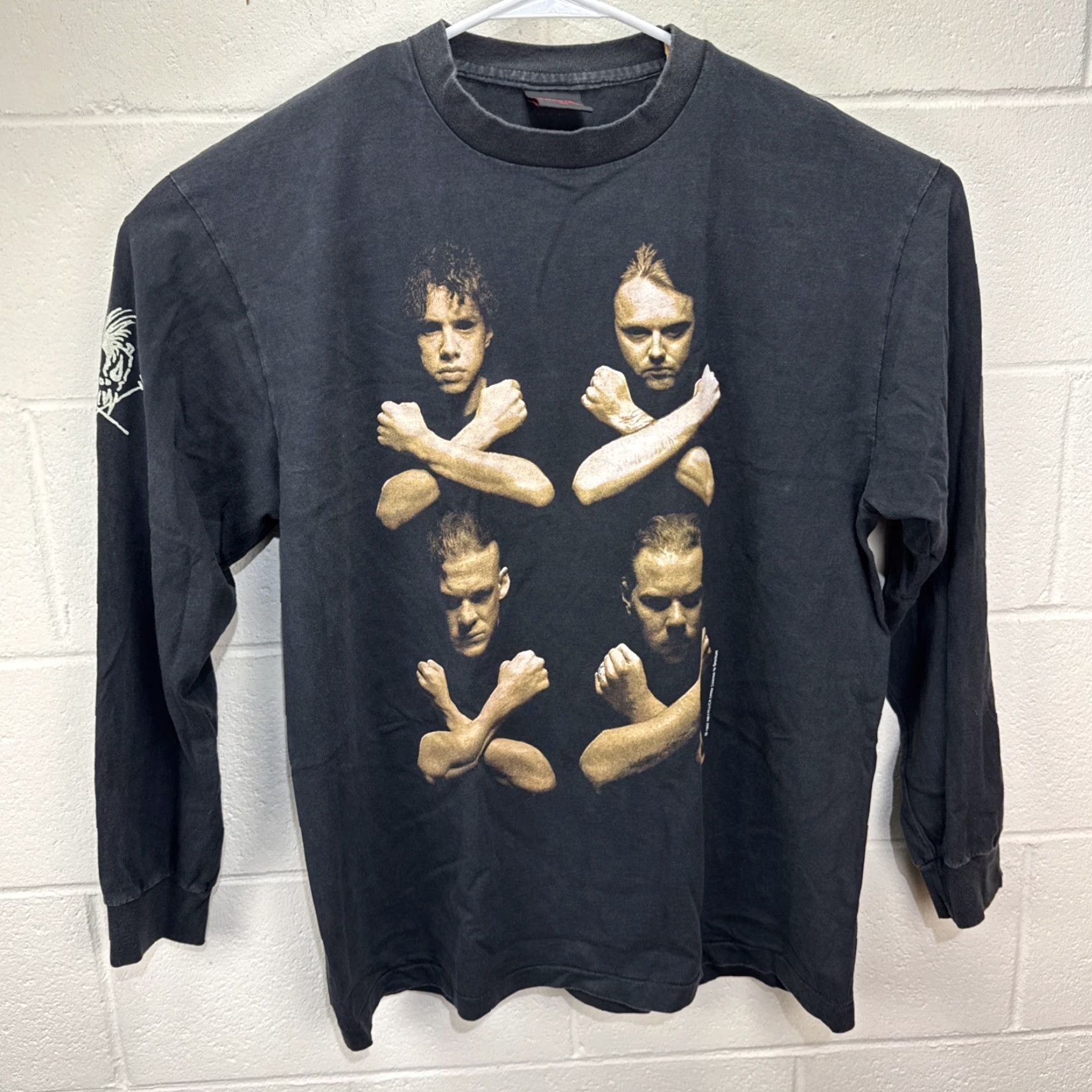 Vintage Metallica Long Sleeve Shirt Graphic Print Black XL Modern Band Tee 80s Rock Mens Size US XL / EU 56 / 4 - 2 Thumbnail
