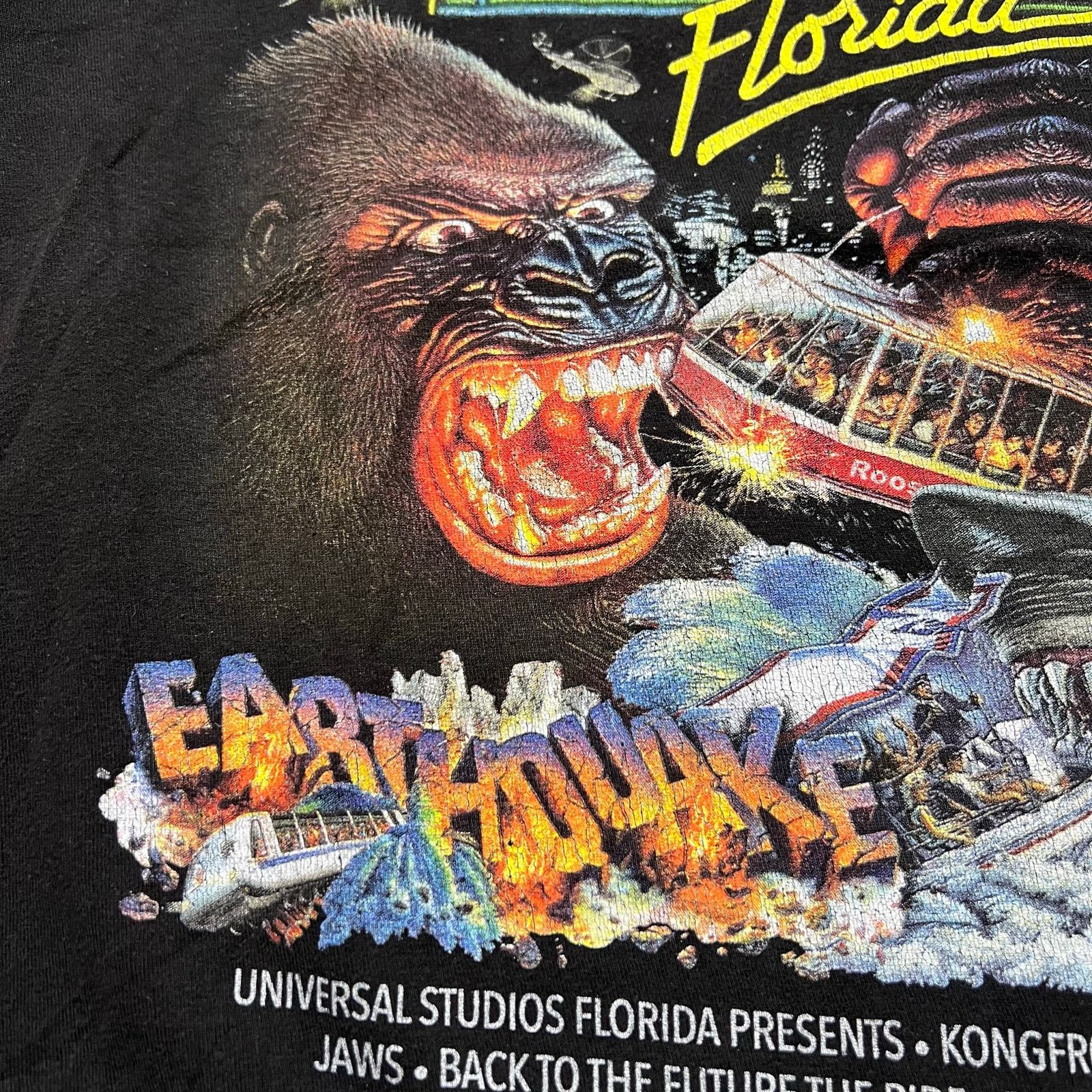 Vintage Vintage Universal Studios T-Shirt Sz S/M Theme Amusement Y2K Size US M / EU 48-50 / 2 - 4 Thumbnail
