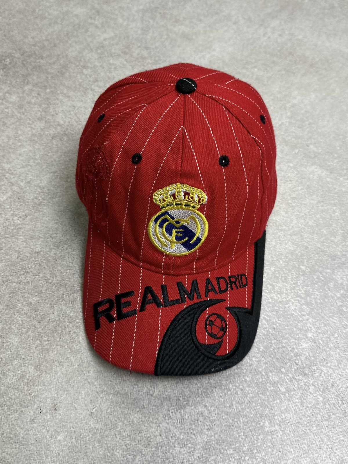 Vintage Vintage Real Madrid Embroidery Y2K Cap Size ONE SIZE - 1 Thumbnail