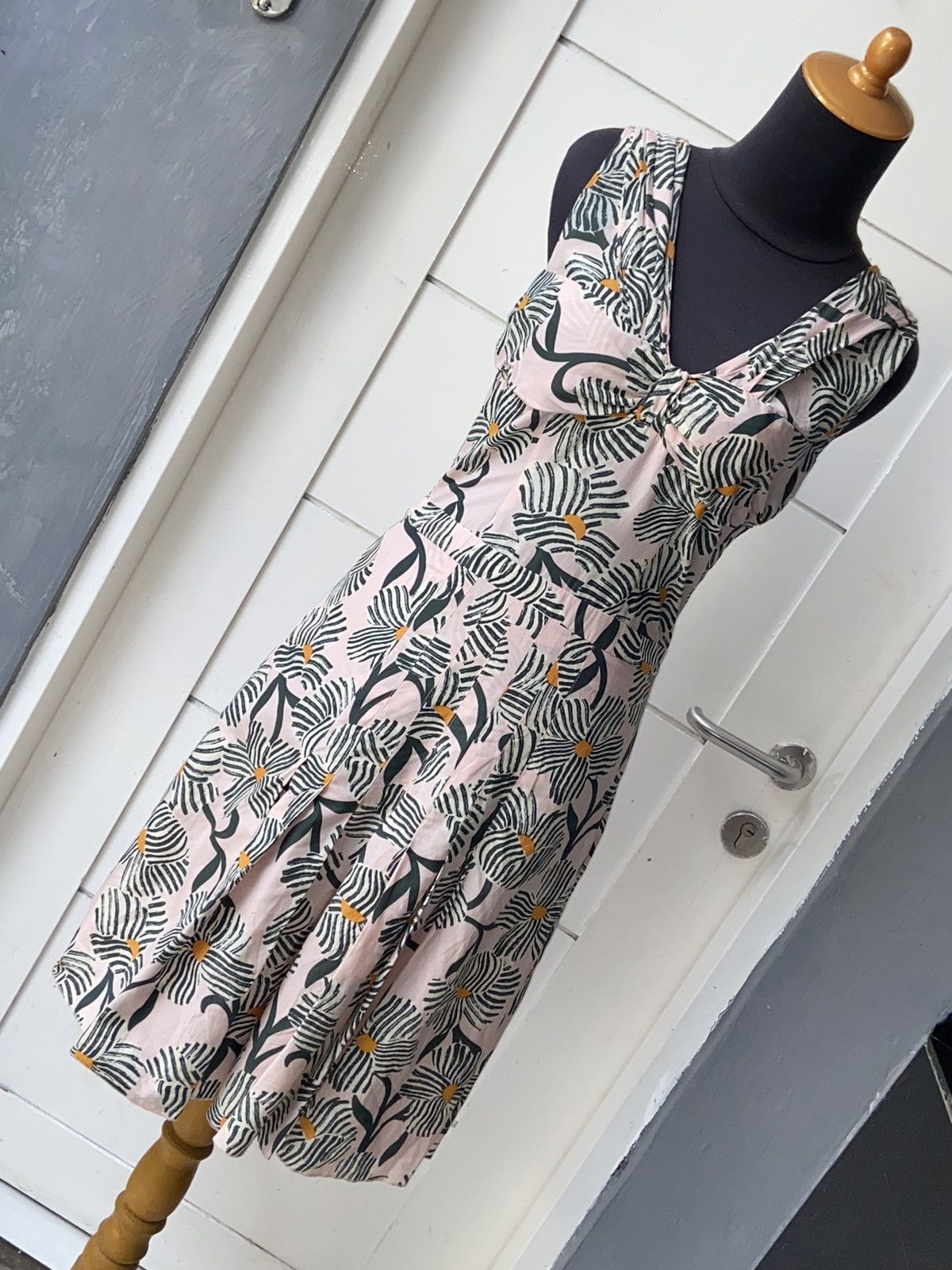Moschino MOSCHINO Motive Midi Dress Size XS / US 0-2 / IT 36-38 - 3 Thumbnail
