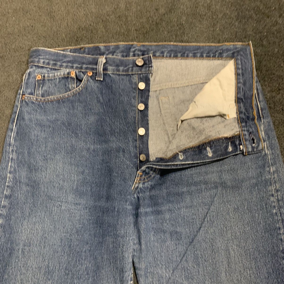 Levi's VINTAGE DATED 1990 LEVI'S 501 JEANS Size US 38 / EU 54 - 3 Thumbnail