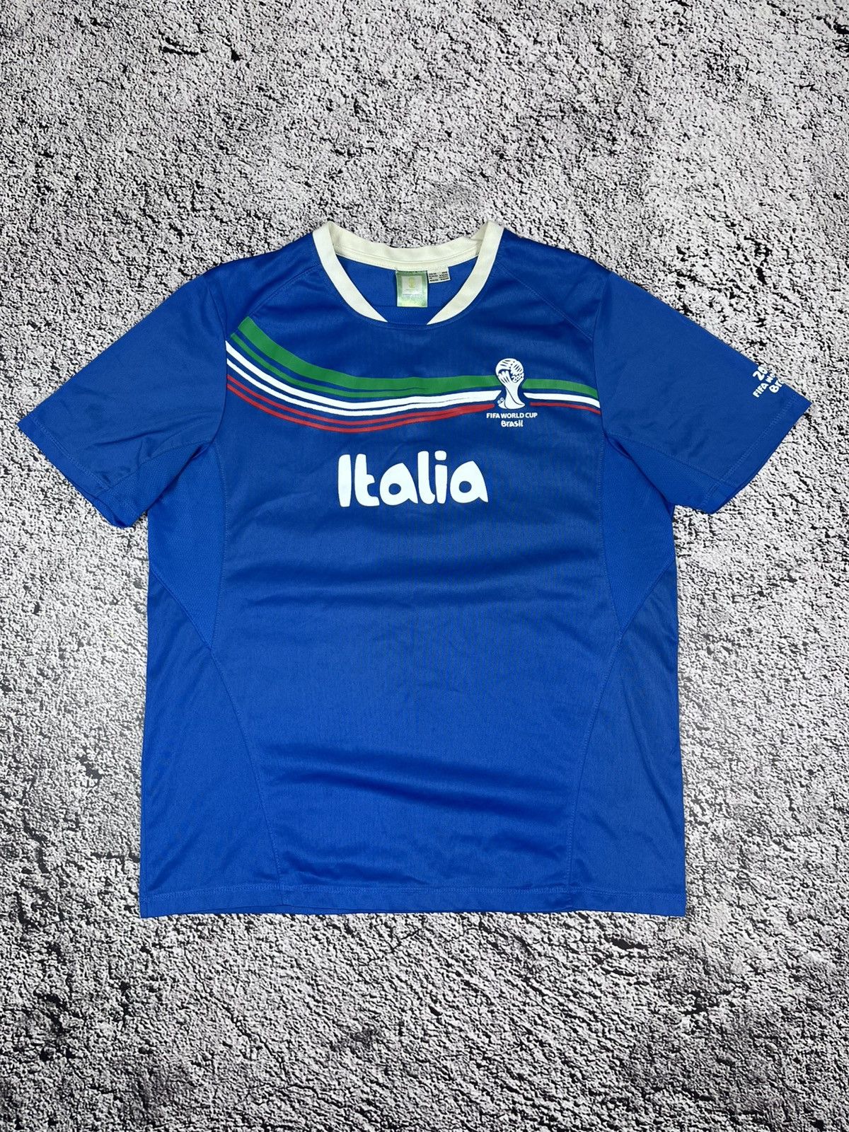 Vintage Vintage soccer football world cup 2014 fan jesrsey size m Size US M / EU 48-50 / 2 - 1 Thumbnail