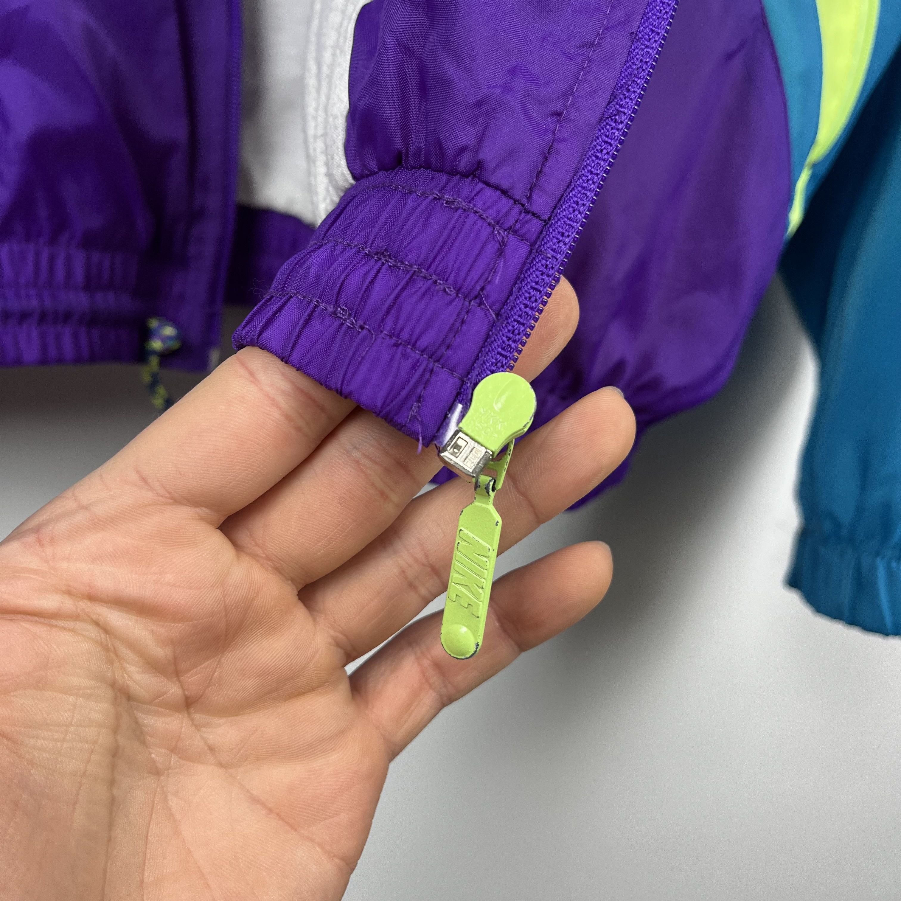 Nike Vintage Nike Multicolour Nylon Light Track Jacket 90’s Size US XXL / EU 58 / 5 - 16 Thumbnail