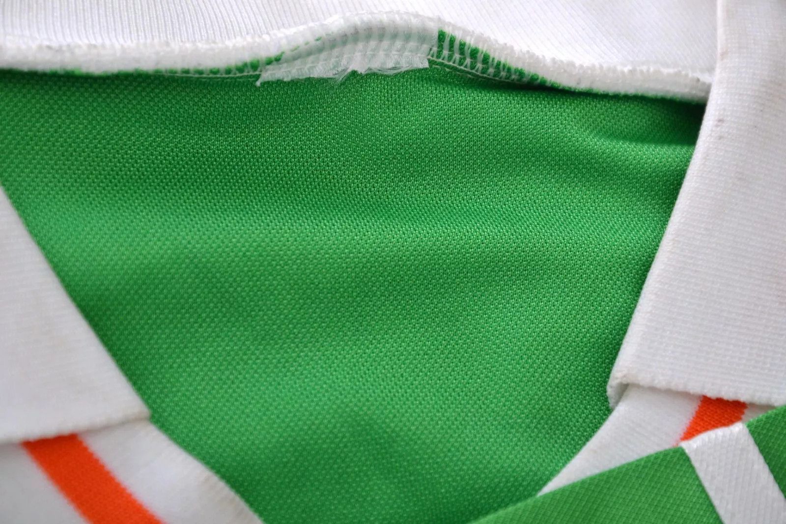 Adidas IRELAND 1988/1990 HOME FOOTBALL SHIRT ADIDAS SIZE L Size US L / EU 52-54 / 3 - 8 Thumbnail