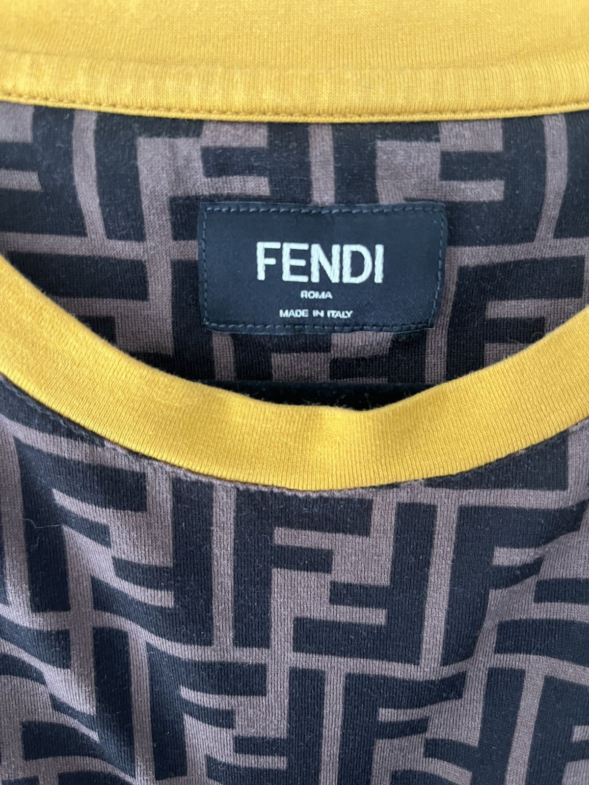 Fendi Fendi rehire FF logo printed Size US M / EU 48-50 / 2 - 3 Thumbnail