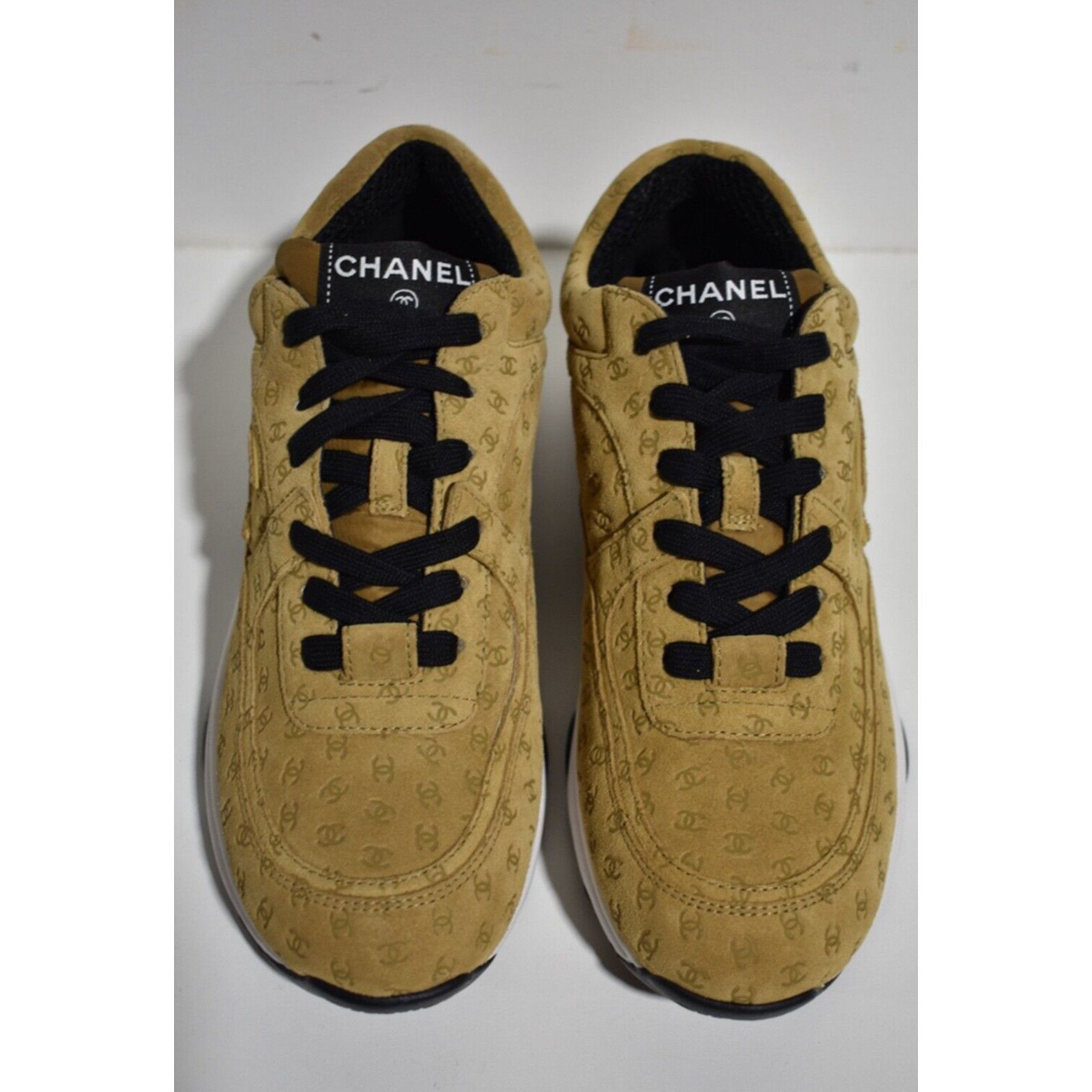 Chanel 22A Printed CC Logo White Flat Runner Trainer Sneaker 39 Size US 9 / IT 39 - 6 Thumbnail
