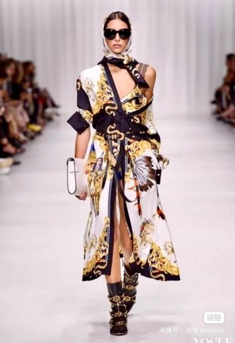 Versace Versace Shirt dress Size L / US 10 / IT 46 - 1 Thumbnail