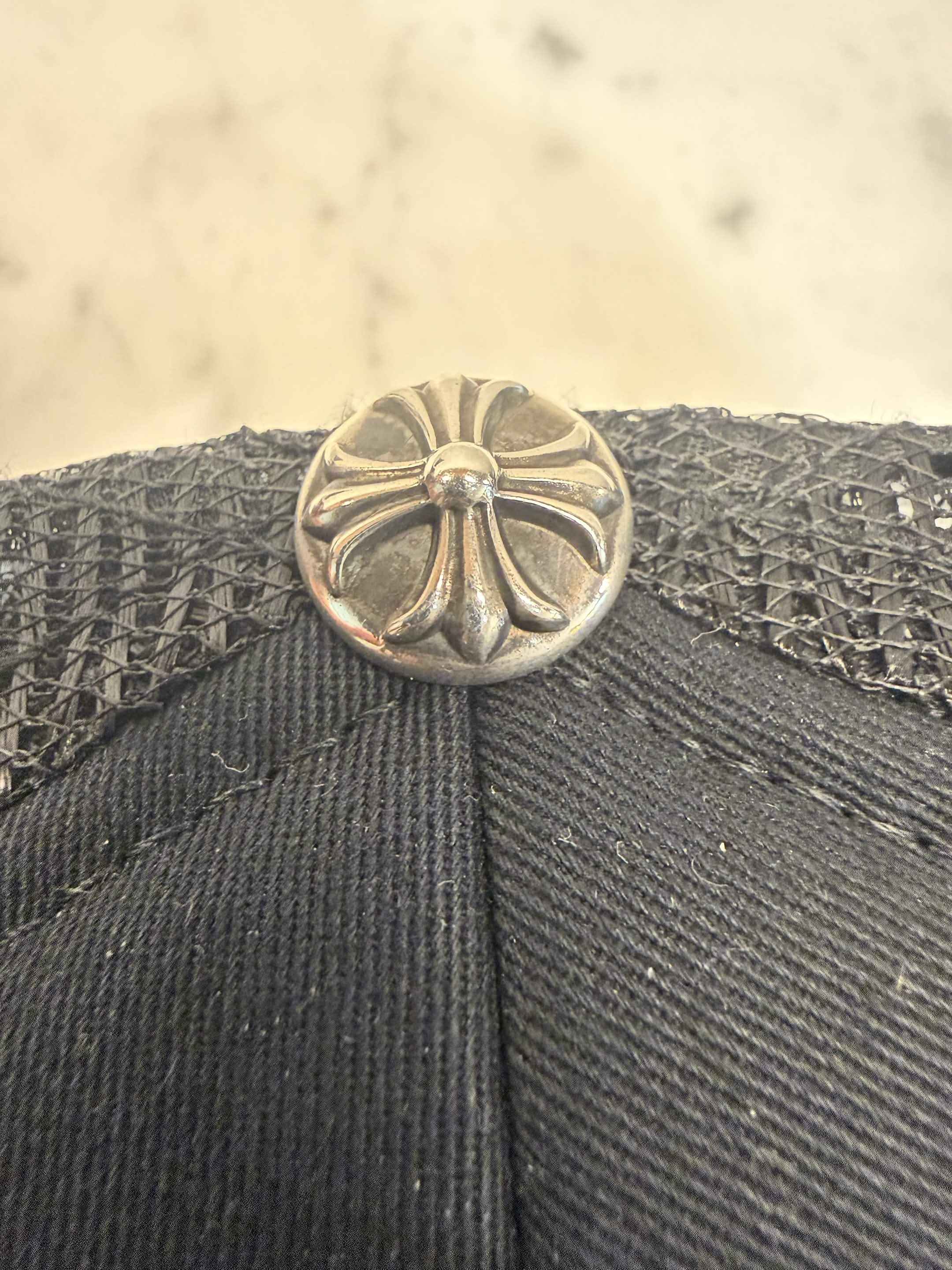 Chrome Hearts CHROME HEARTS TRIPLE CROSS PATCH TRUCKER HAT BLACK PINK Size ONE SIZE - 2 Thumbnail