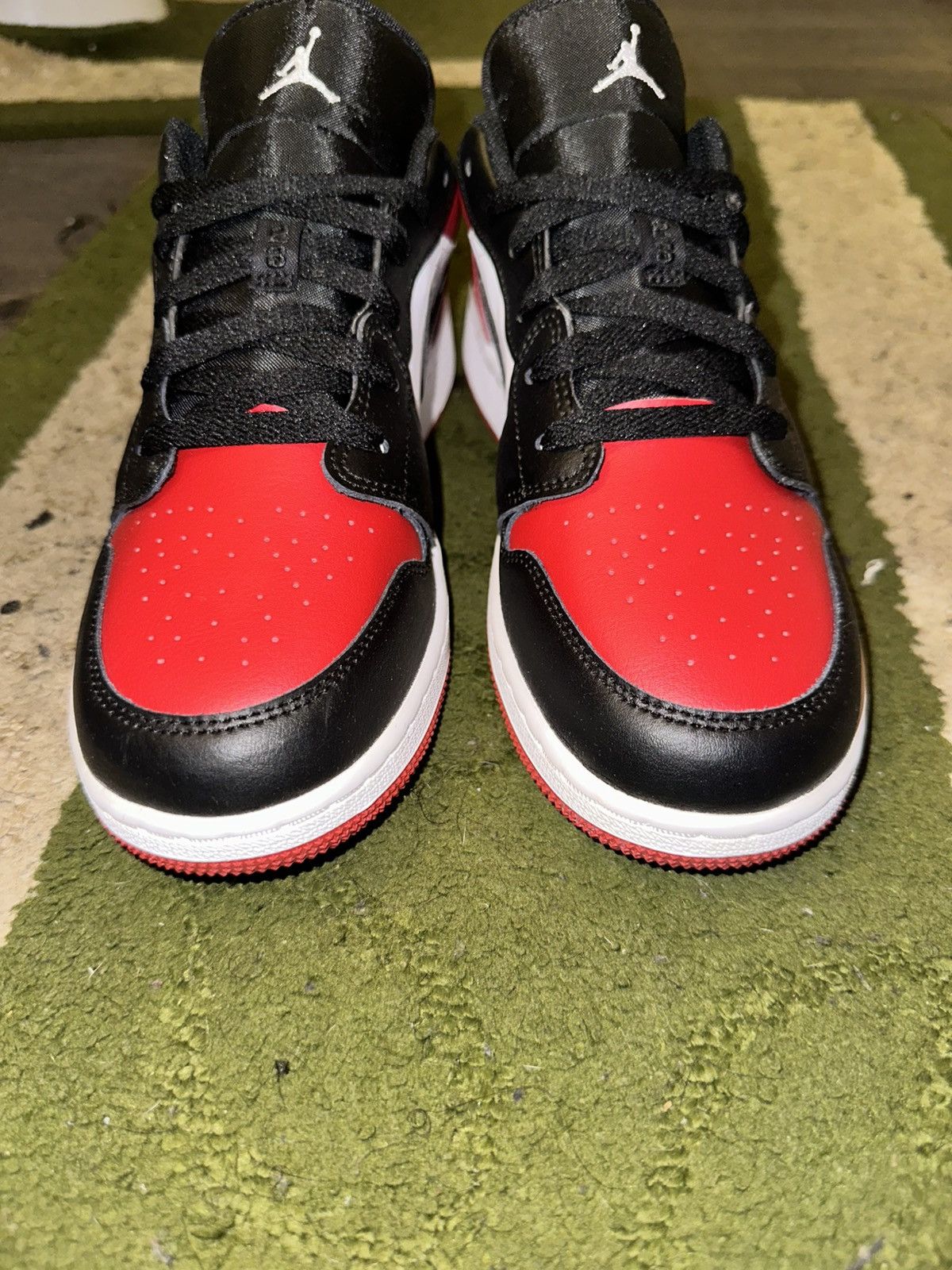 Nike Jordan 1 low bred toe Size US 7 / EU 40 - 3 Thumbnail