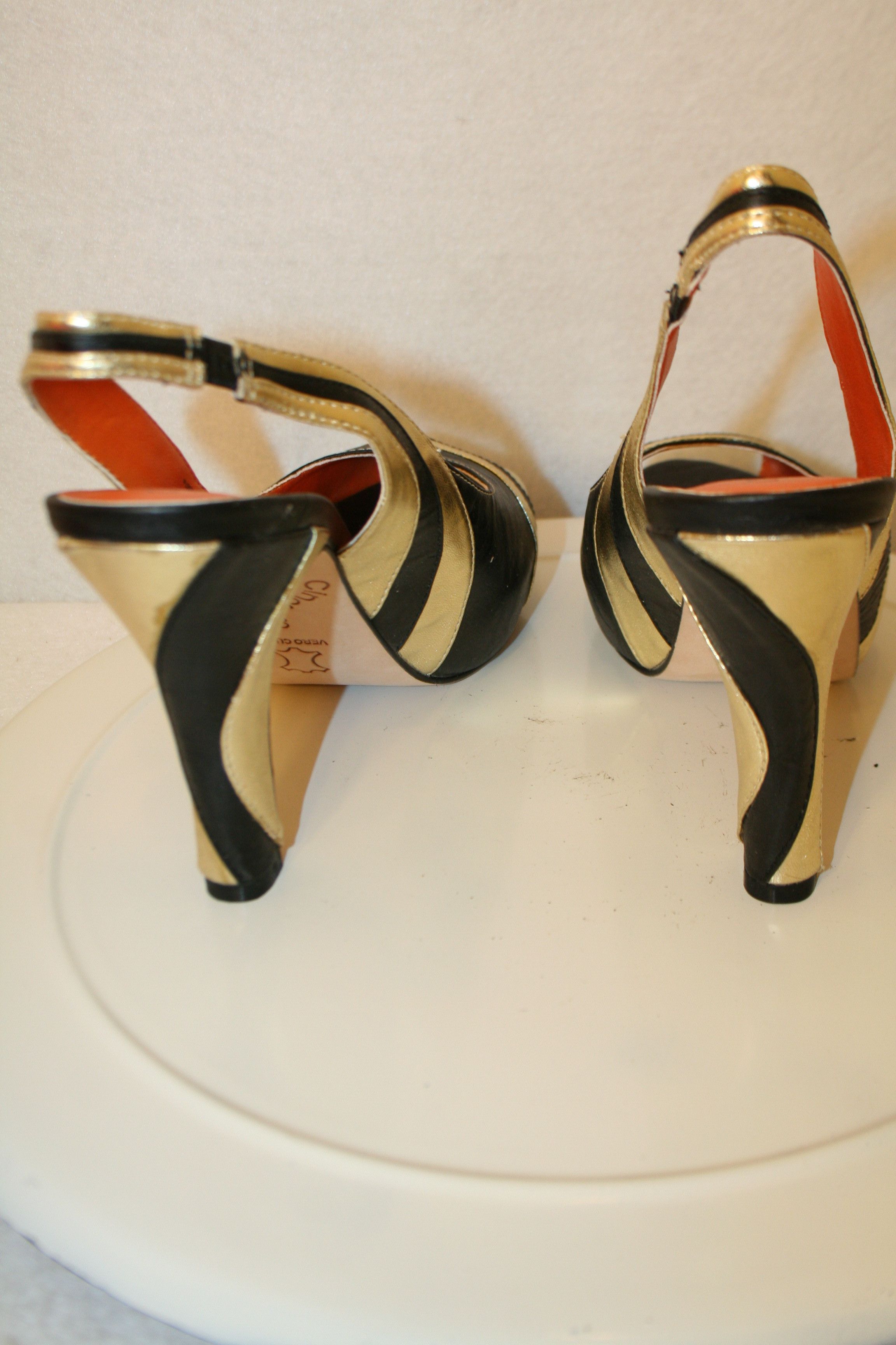 Other Cindy Says Black & Gold Pumpkin Pumps Heels Platform Size US 8 / IT 38 - 3 Thumbnail