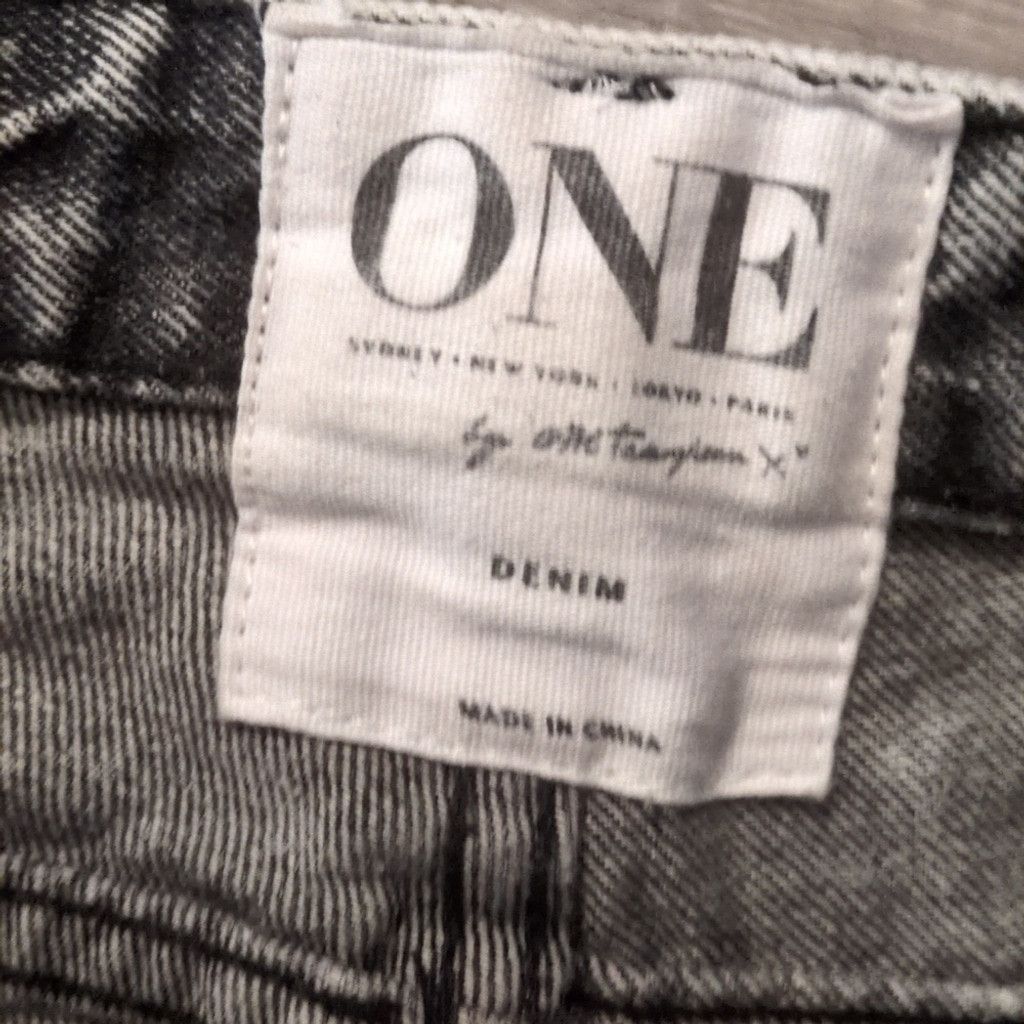 One Teaspoon One Teaspoon Black Acid Washed Trashed Freebies Jeans Sz 25 Size 25" / US 0 / IT 36 - 7 Thumbnail