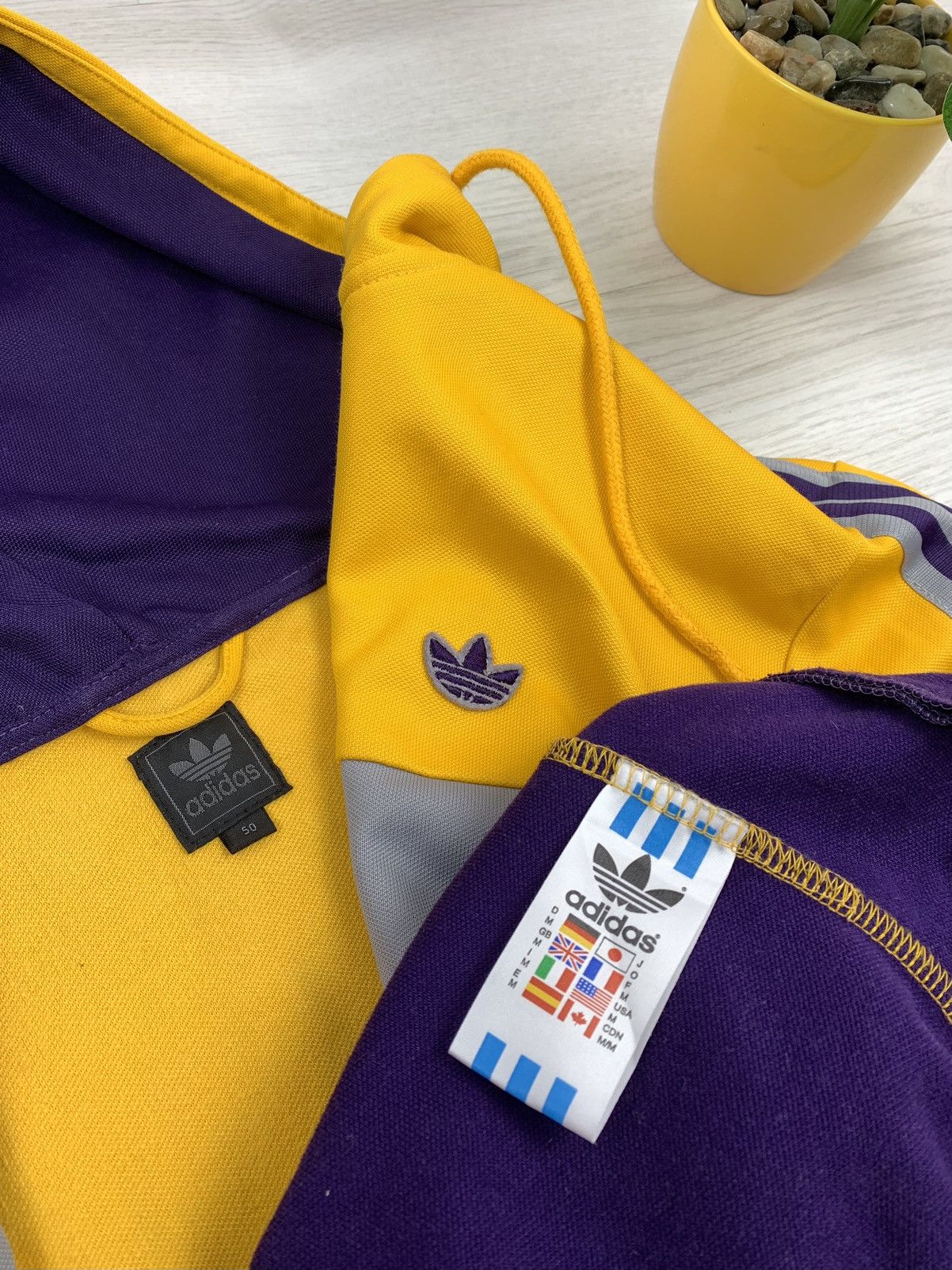 Adidas Adidas Originals Vintage Y2K Zip Hooded Jacket Mens Size M Size US M / EU 48-50 / 2 - 5 Thumbnail