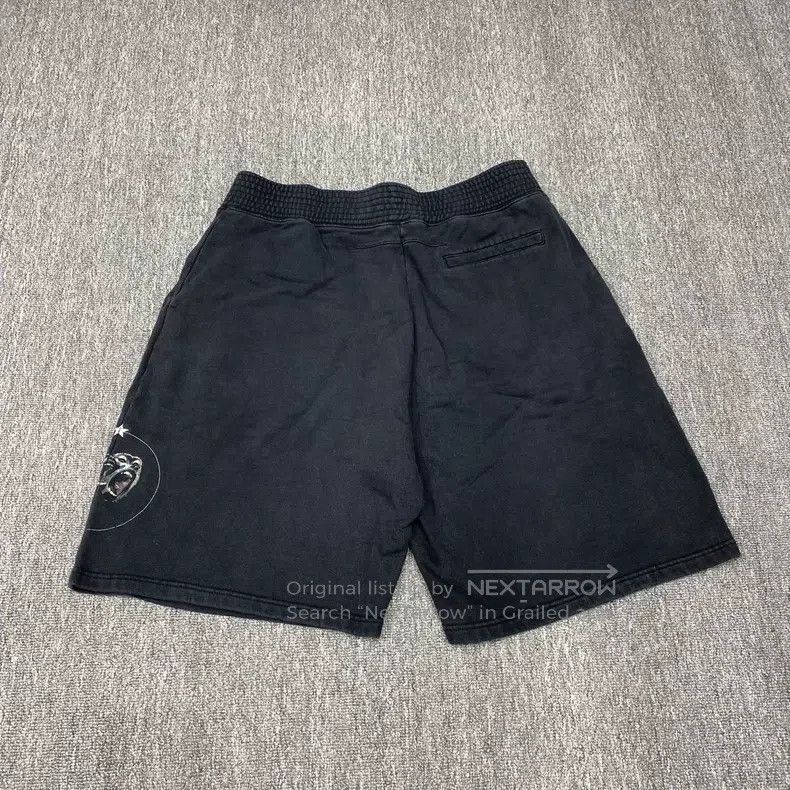 Givenchy Givenchy size L Ape Head Shorts Size US 27 - 2 Thumbnail
