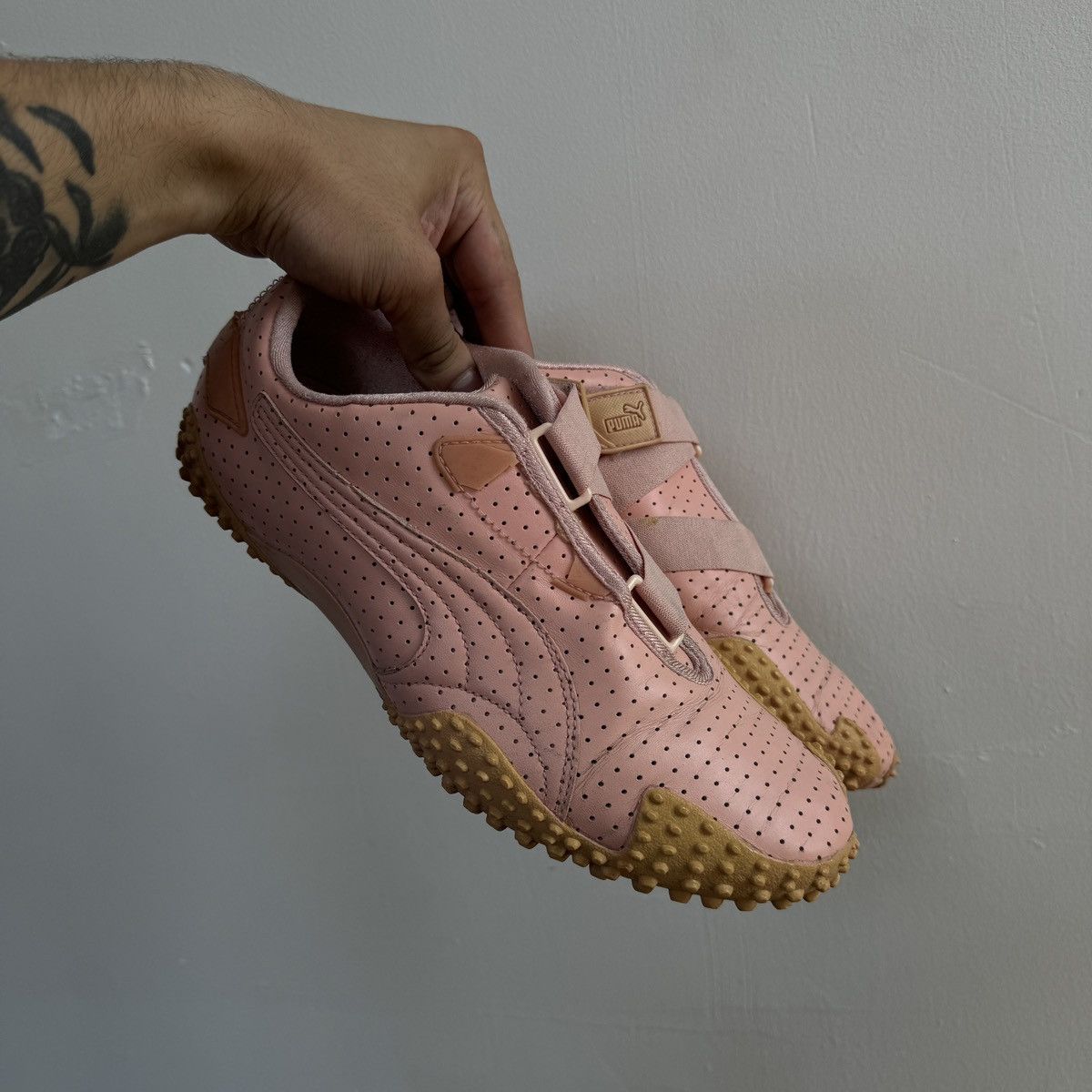 Puma Vintage Rare Puma Monstro Pink Leather Low Sneakers Size US 9 / EU 42 - 9 Thumbnail
