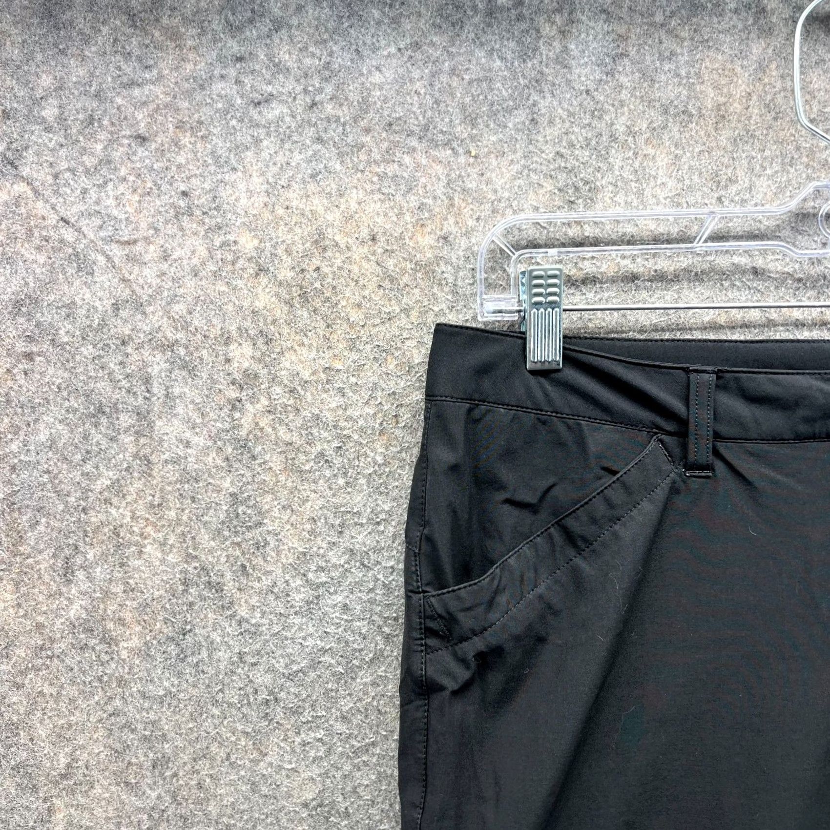 Eddie Bauer Eddie Bauer Pants Womens 6 Black Capri Lightweight Stretch Outdoor Hiking Ascent Size 28" / US 6 / IT 42 - 7 Thumbnail