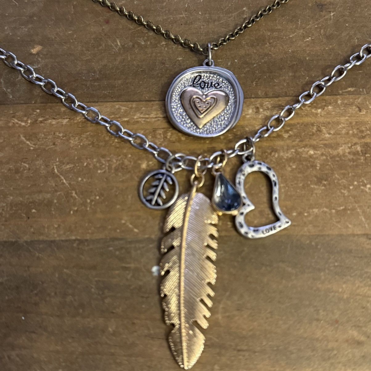 Other Long double layered two tone love them charm/pendant necklac Size ONE SIZE - 2 Thumbnail