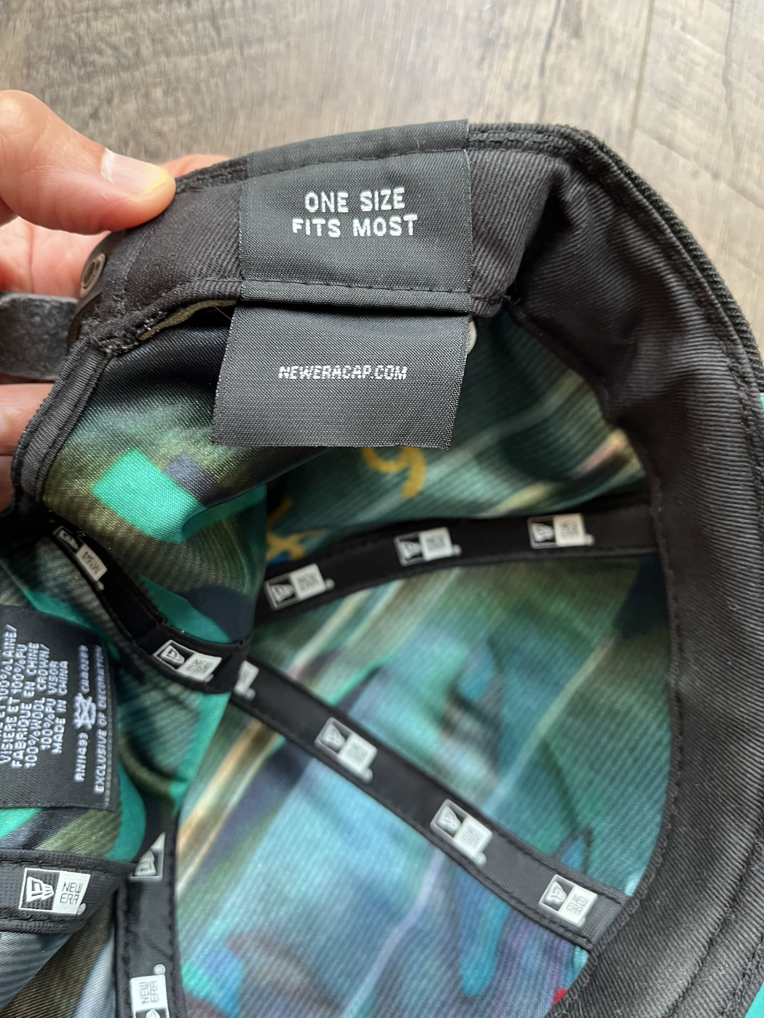 The Weeknd New Era Xo The Weeknd Kissland hat Size ONE SIZE - 6 Thumbnail