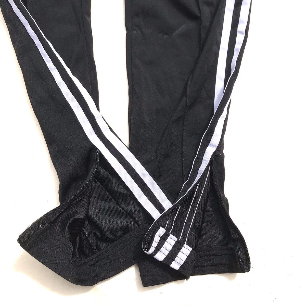 Adidas × Vintage Vintage Adidas Sst Superstar Trackpants Black Tracktop Pants Size US 34 / EU 50 - 8 Thumbnail