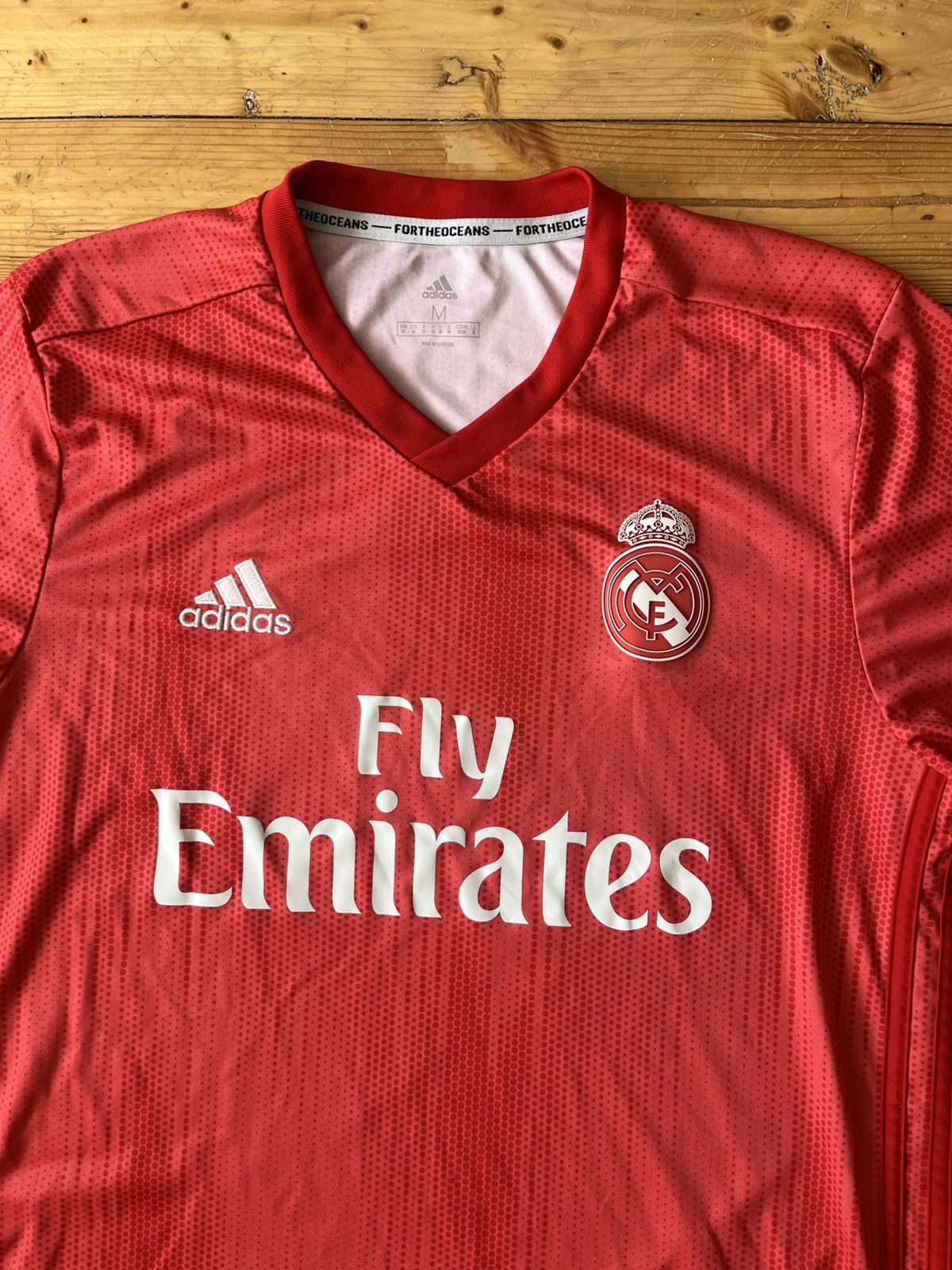 Adidas Adidas x Parley 2018-19 Real Madrid Third Shirt rare grail Size US M / EU 48-50 / 2 - 3 Thumbnail