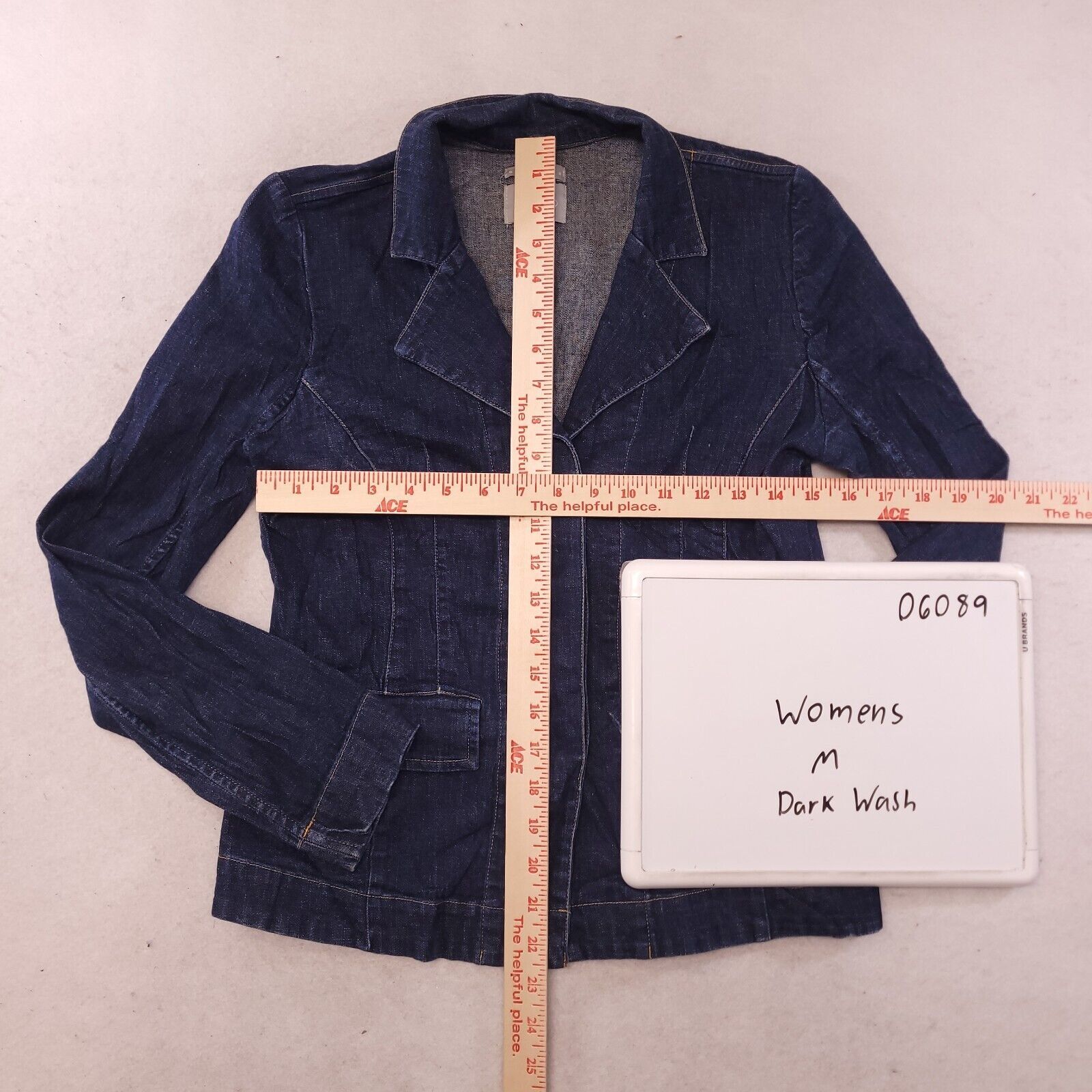 Old Navy Old Navy Button Up Denim Jean Jacket Womens Size Medium Blue Size M / US 6-8 / IT 42-44 - 6 Thumbnail