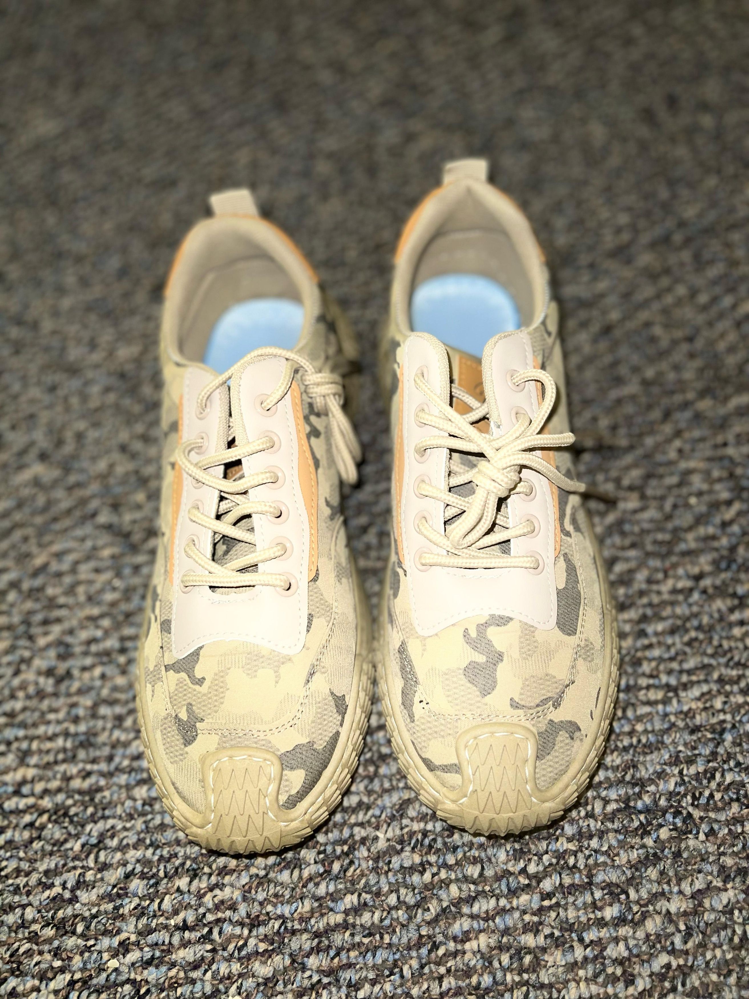 Other Running Shoes Size US 9 / EU 42 - 3 Thumbnail
