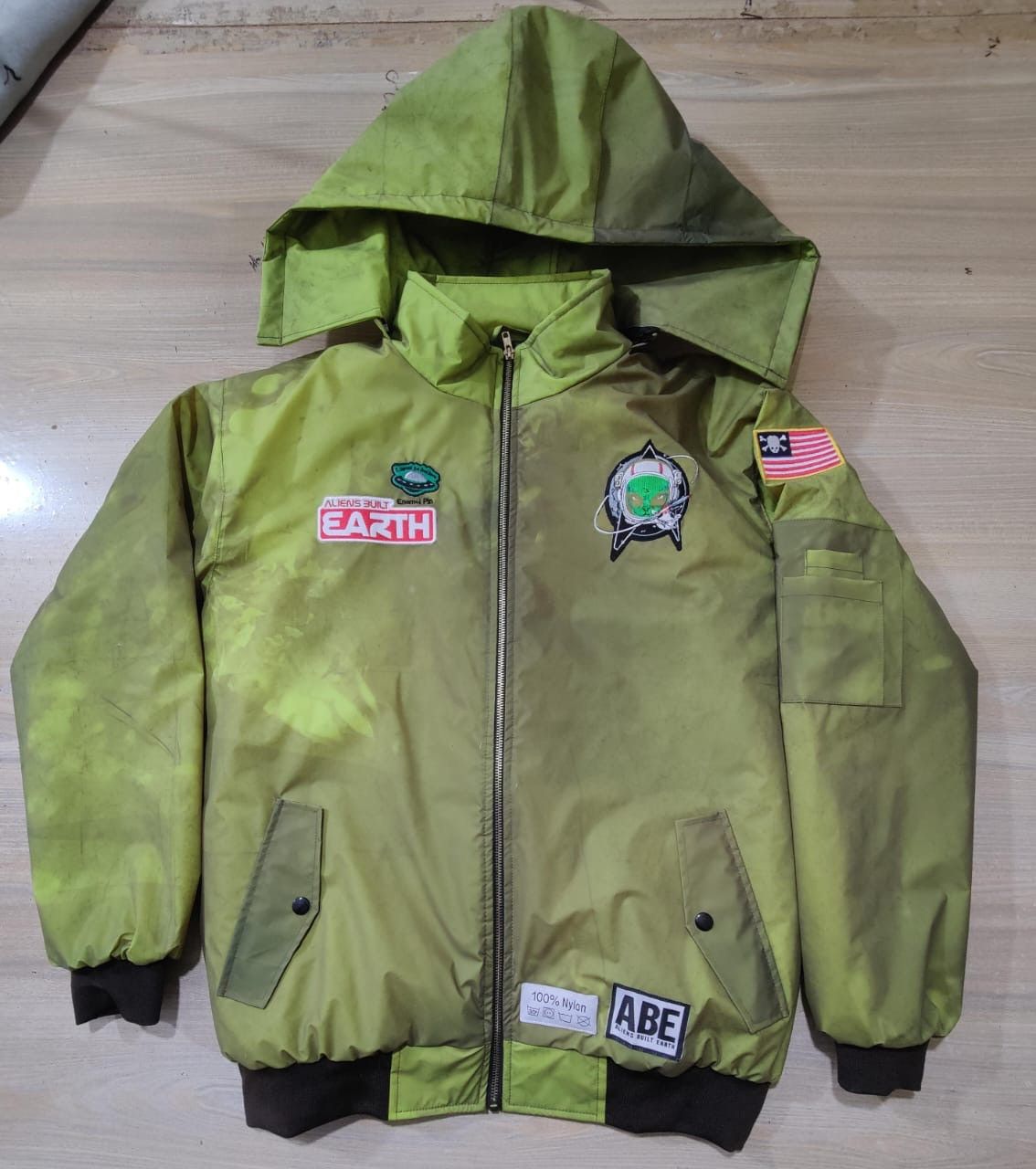 Other Aliens Built Earth Bomber Jacket temperature change Size US XL / EU 56 / 4 - 1 Thumbnail