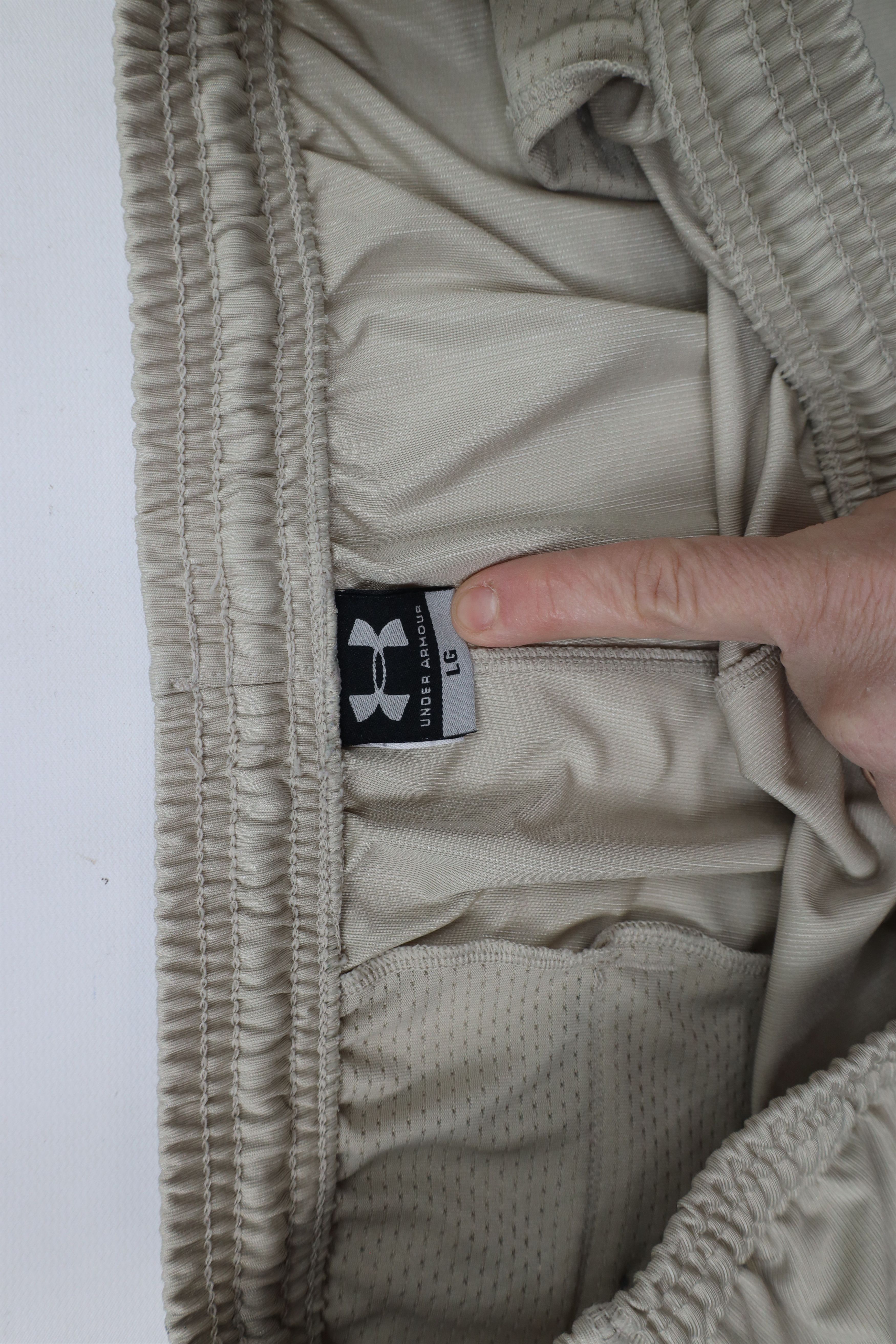 Under Armour × Vintage Under Armour University of Toledo Football Shorts Beige Size US 34 / EU 50 - 7 Thumbnail