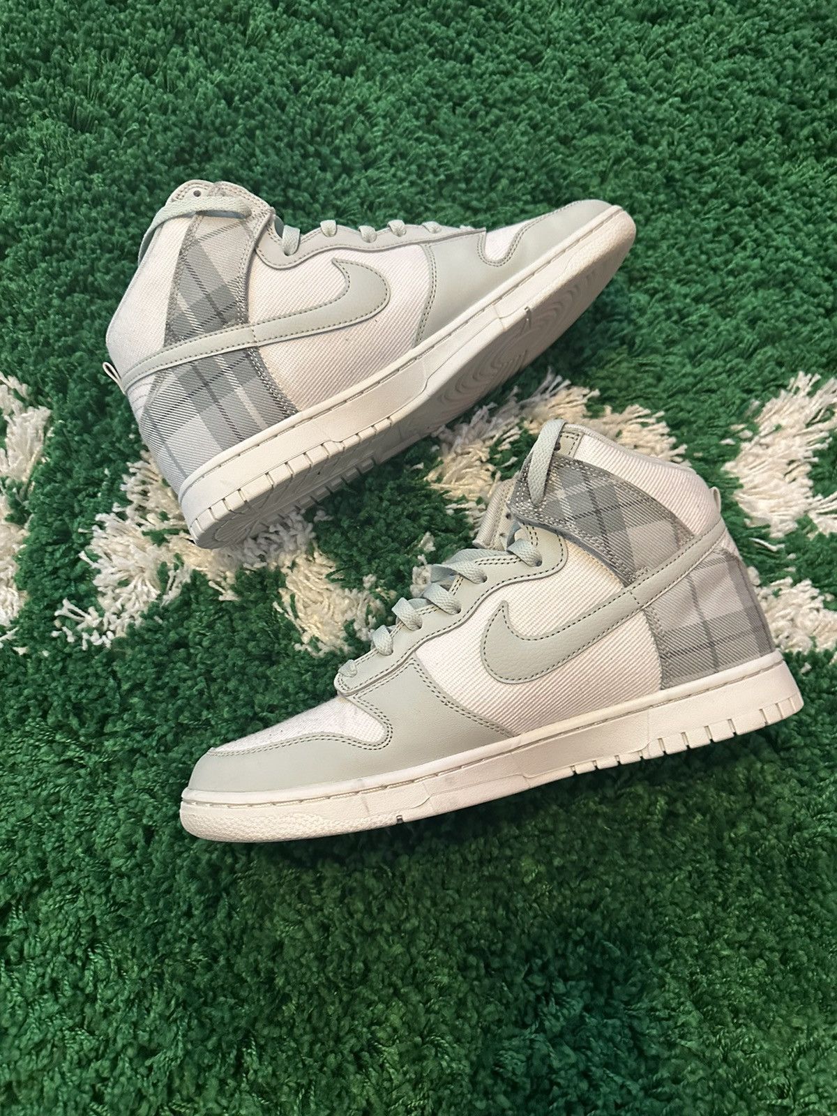 Nike Nike Dunk Hi Retro Plaid Sneakers 11 Size US 11 / EU 44 - 3 Thumbnail