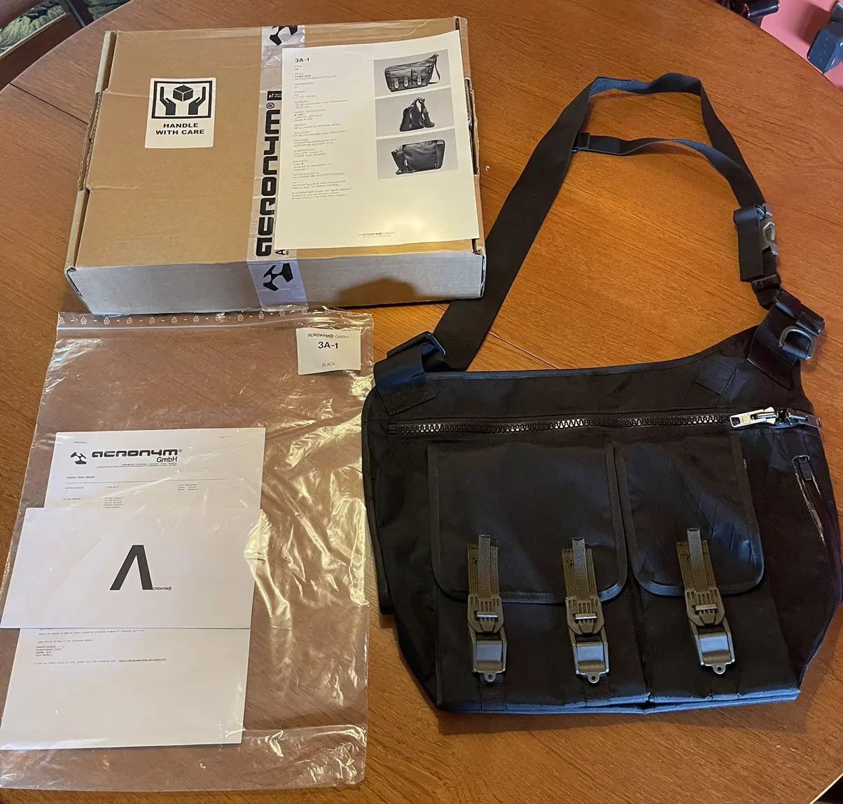 ACRONYM 3A-13TS ブラック ACRONYM 3A-13TS Tec Sys Messenger Einsatztasche Black ] - 3A