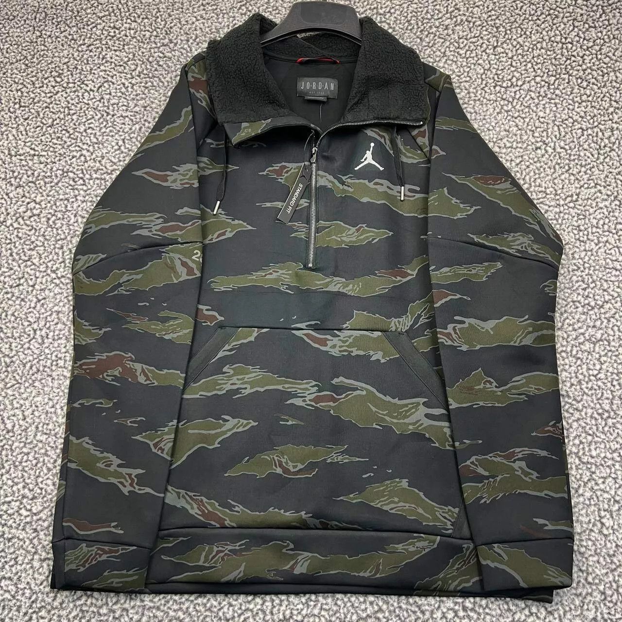 Air Jordan Sweatshirt Men Camo 23 Engineered Pullover L