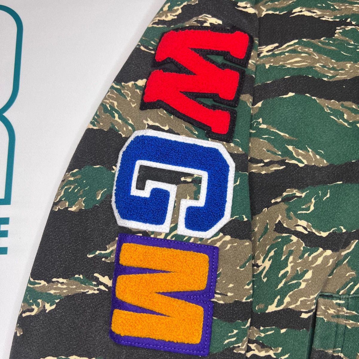 Bape Bape shark tiger camo full zip hoodie WGM a bathing ale Size US S / EU 44-46 / 1 - 5 Thumbnail