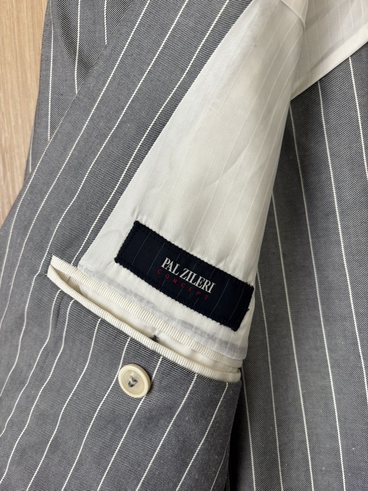 Pal Zileri PAL ZILERI STRIPPED GREY BLAZER Size 46R - 6 Thumbnail